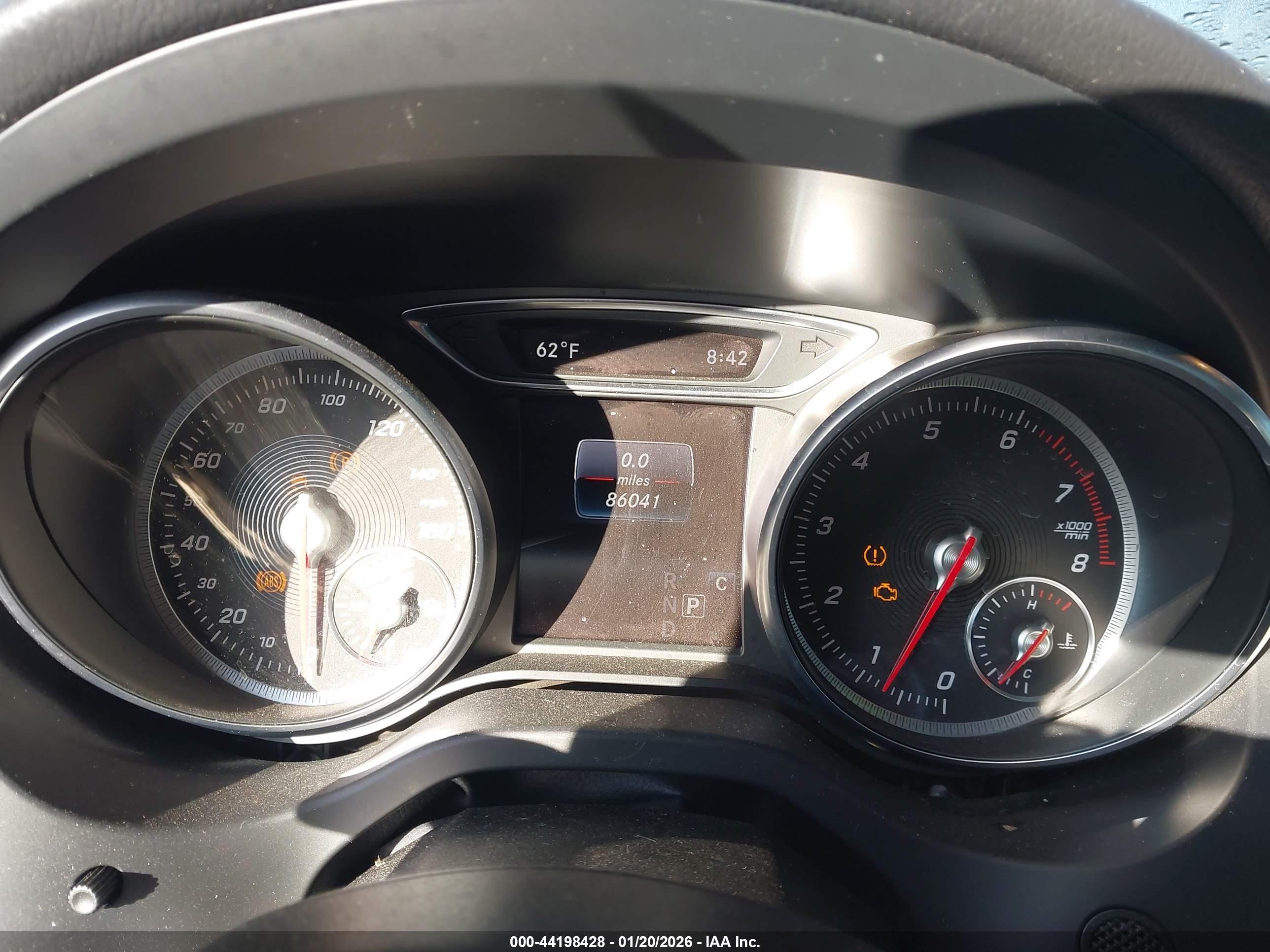 MERCEDES-BENZ CLA image 7