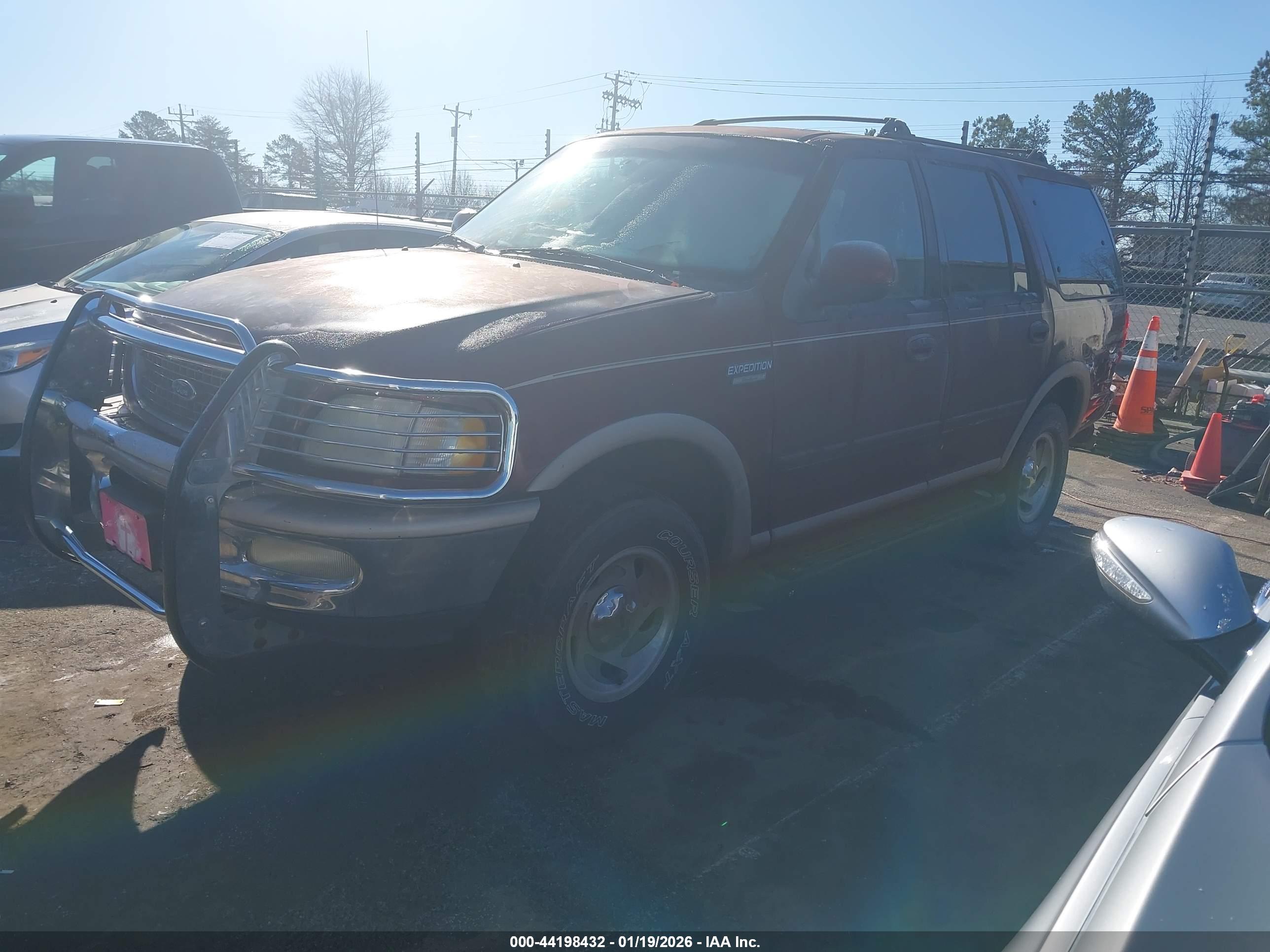 FORD EXPEDITION image 2