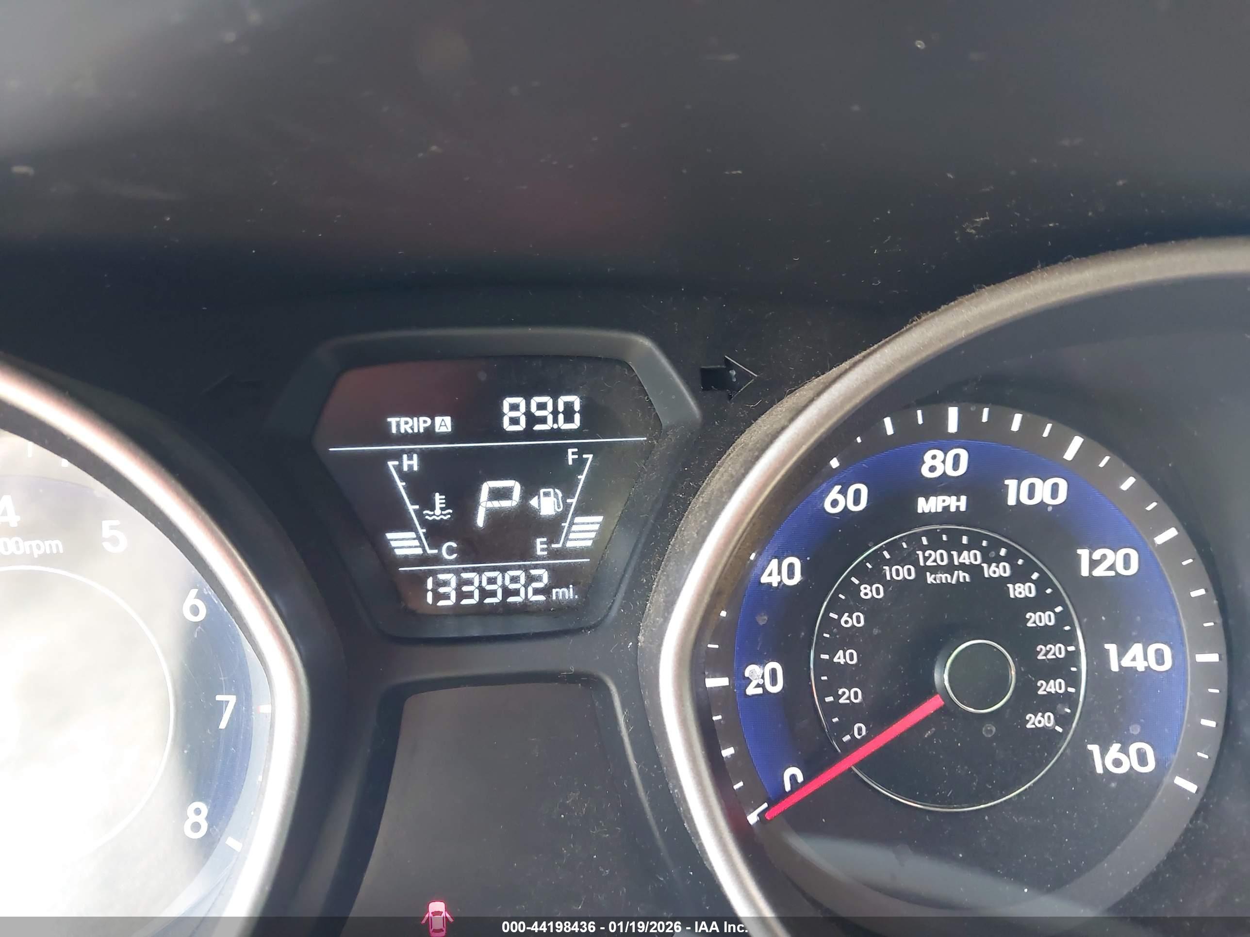 HYUNDAI ELANTRA image 7