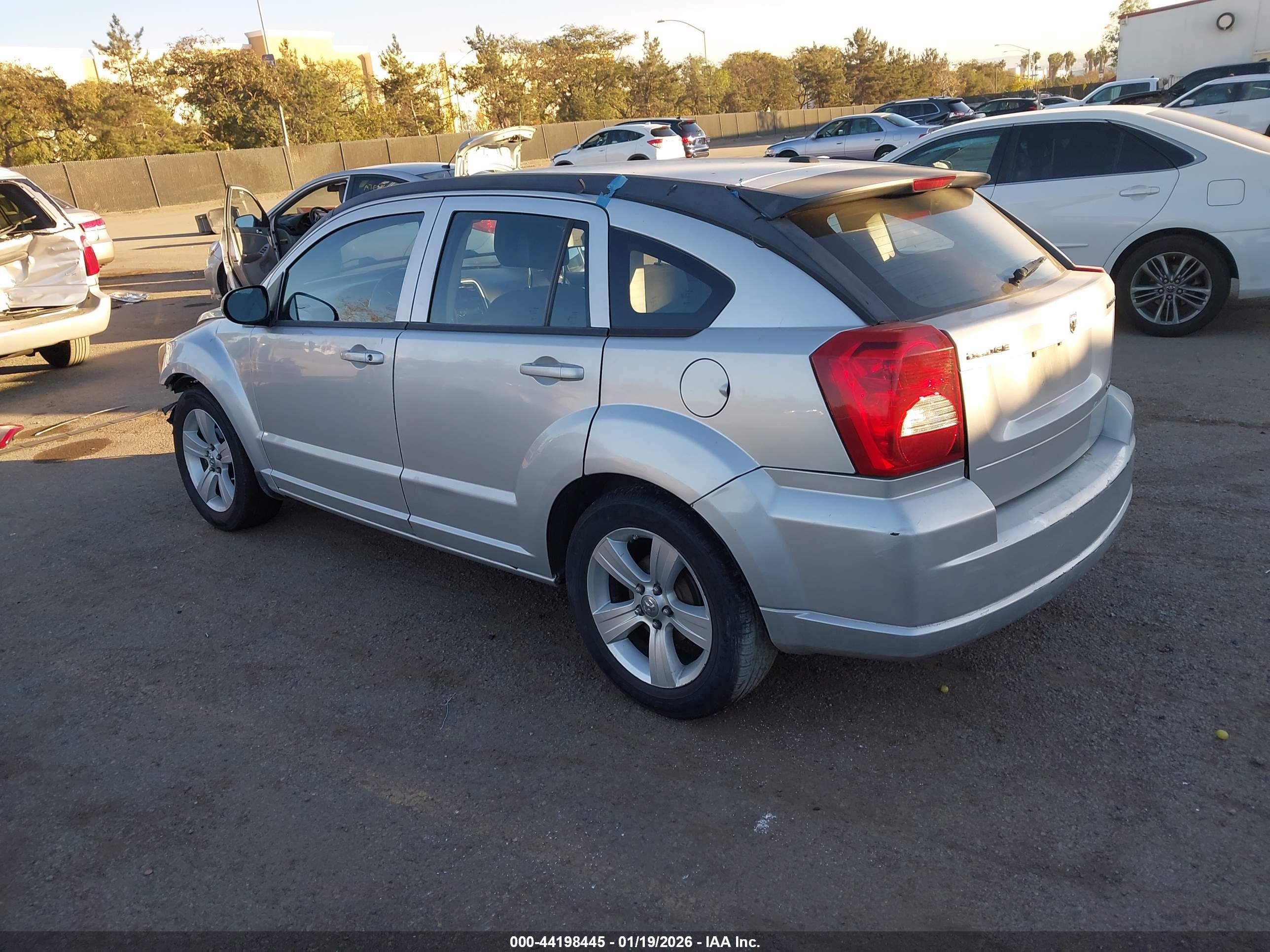 DODGE CALIBER image 3
