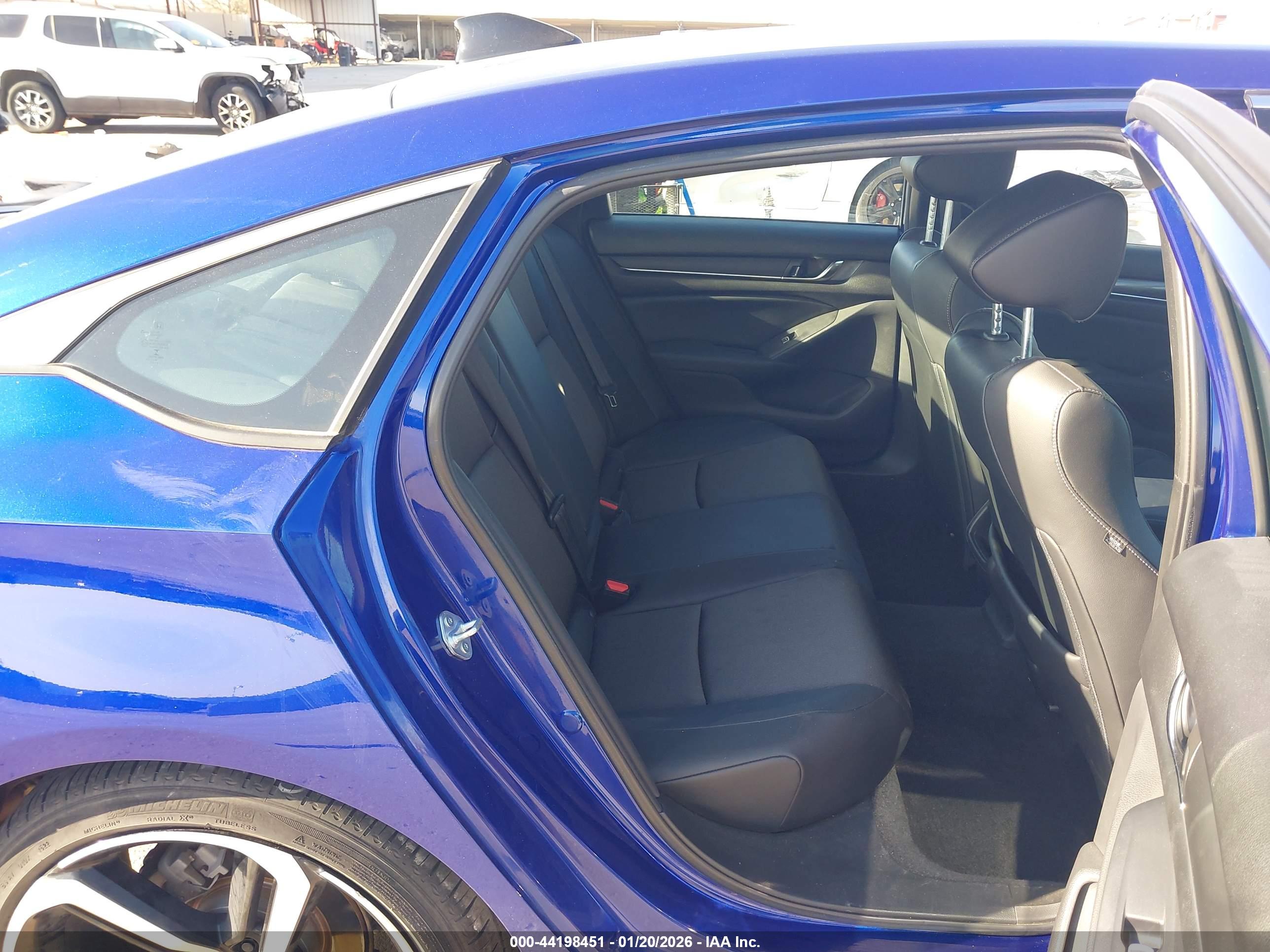 HONDA ACCORD image 8