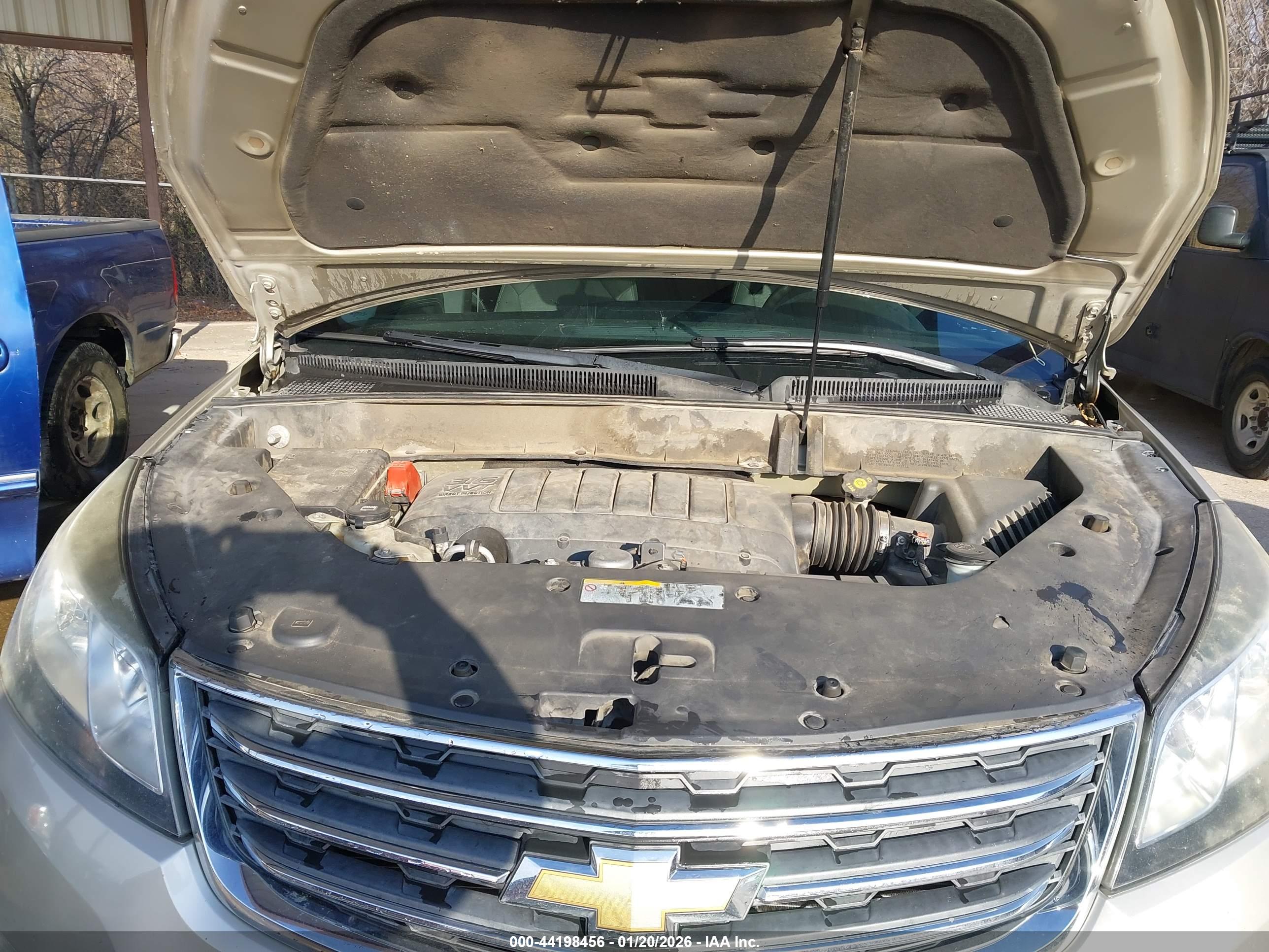 CHEVROLET TRAVERSE image 10
