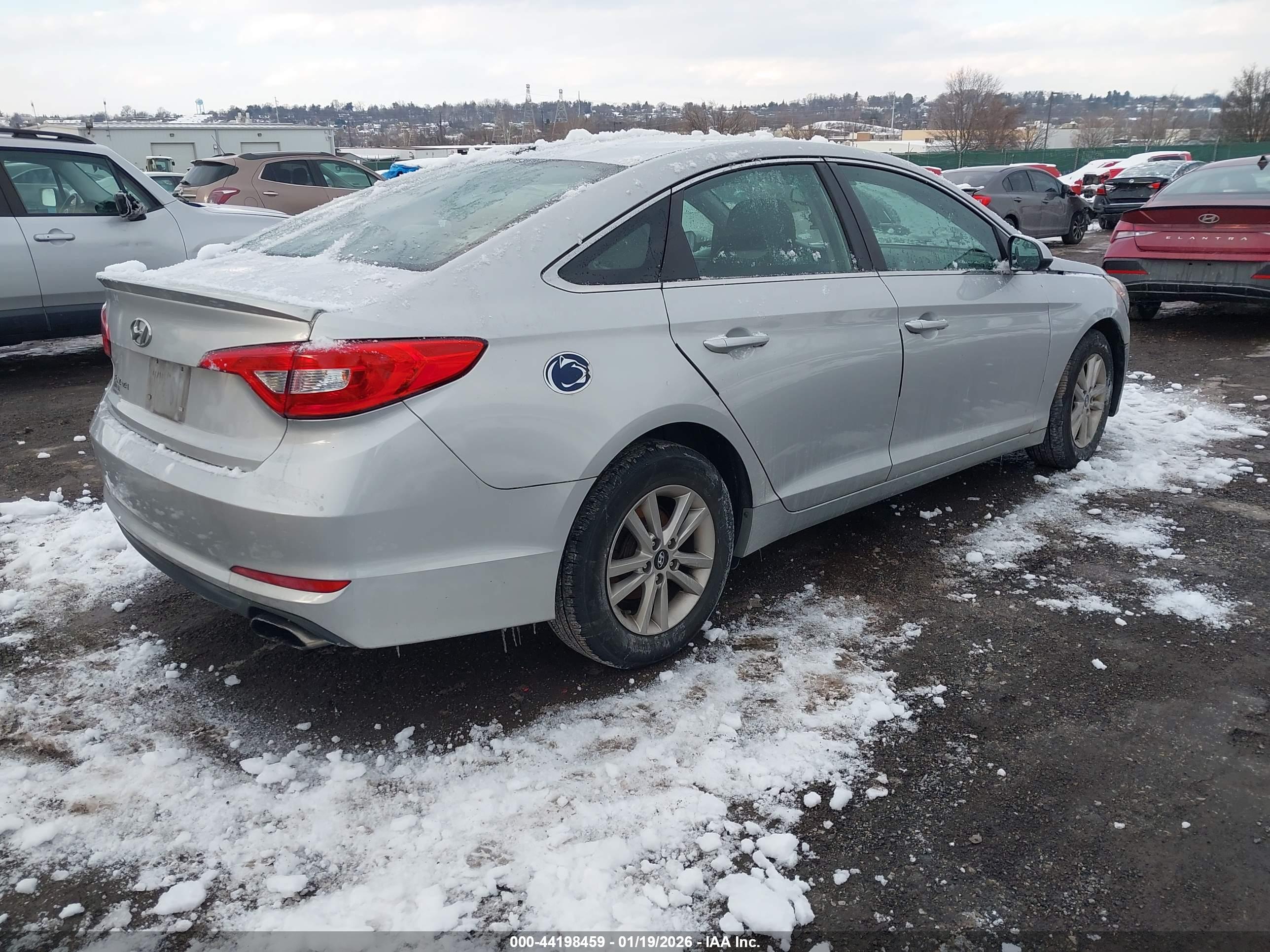HYUNDAI SONATA image 4