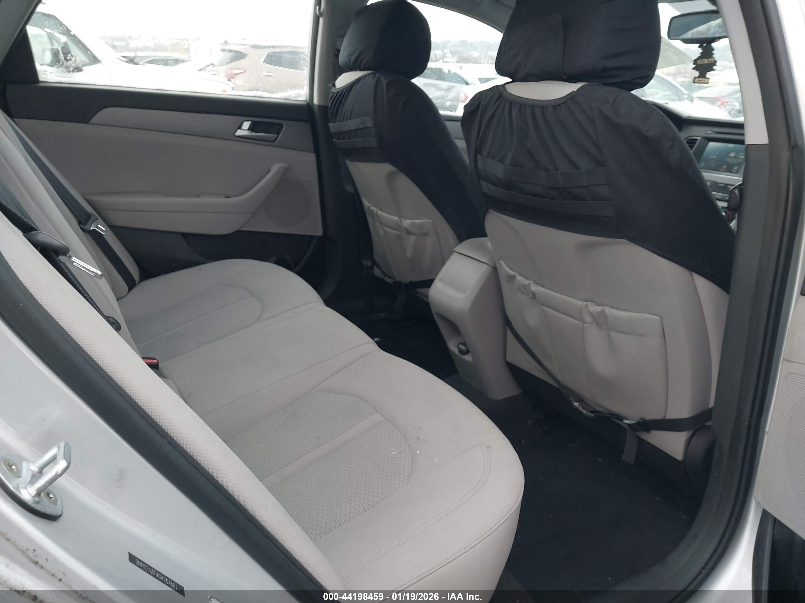 HYUNDAI SONATA image 8