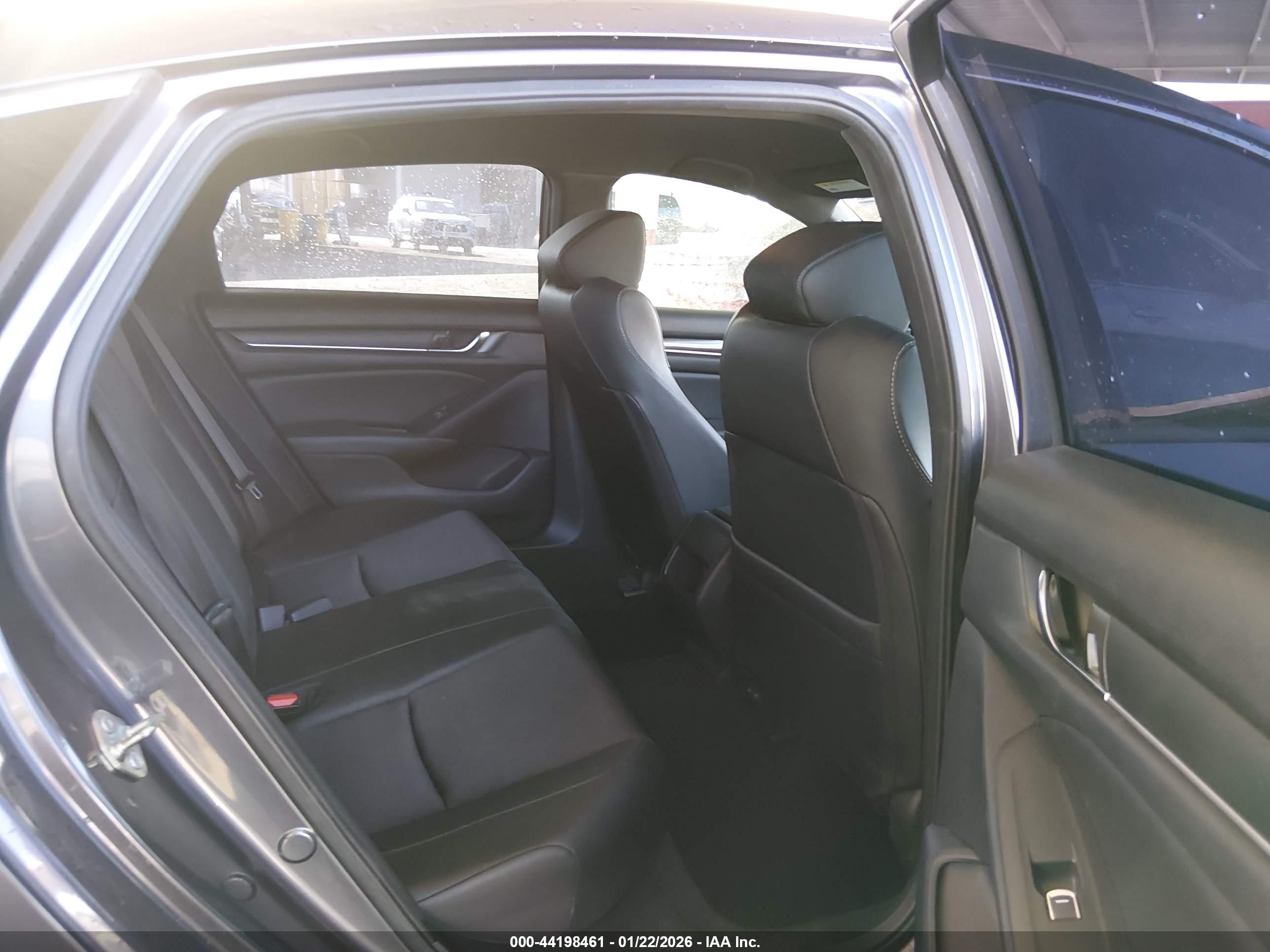 HONDA ACCORD image 8