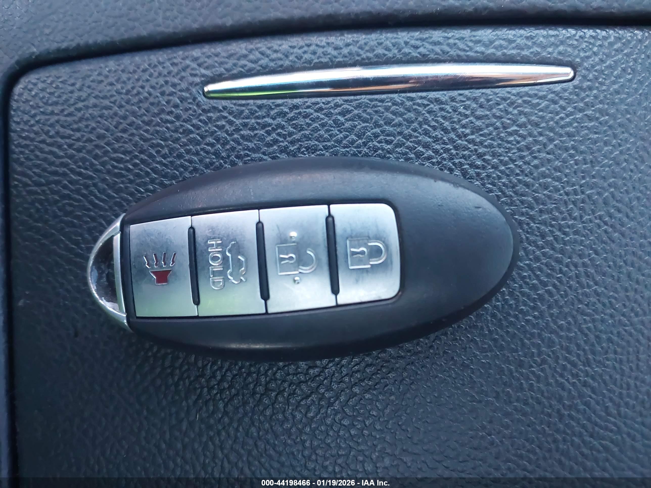 INFINITI G37 image 11