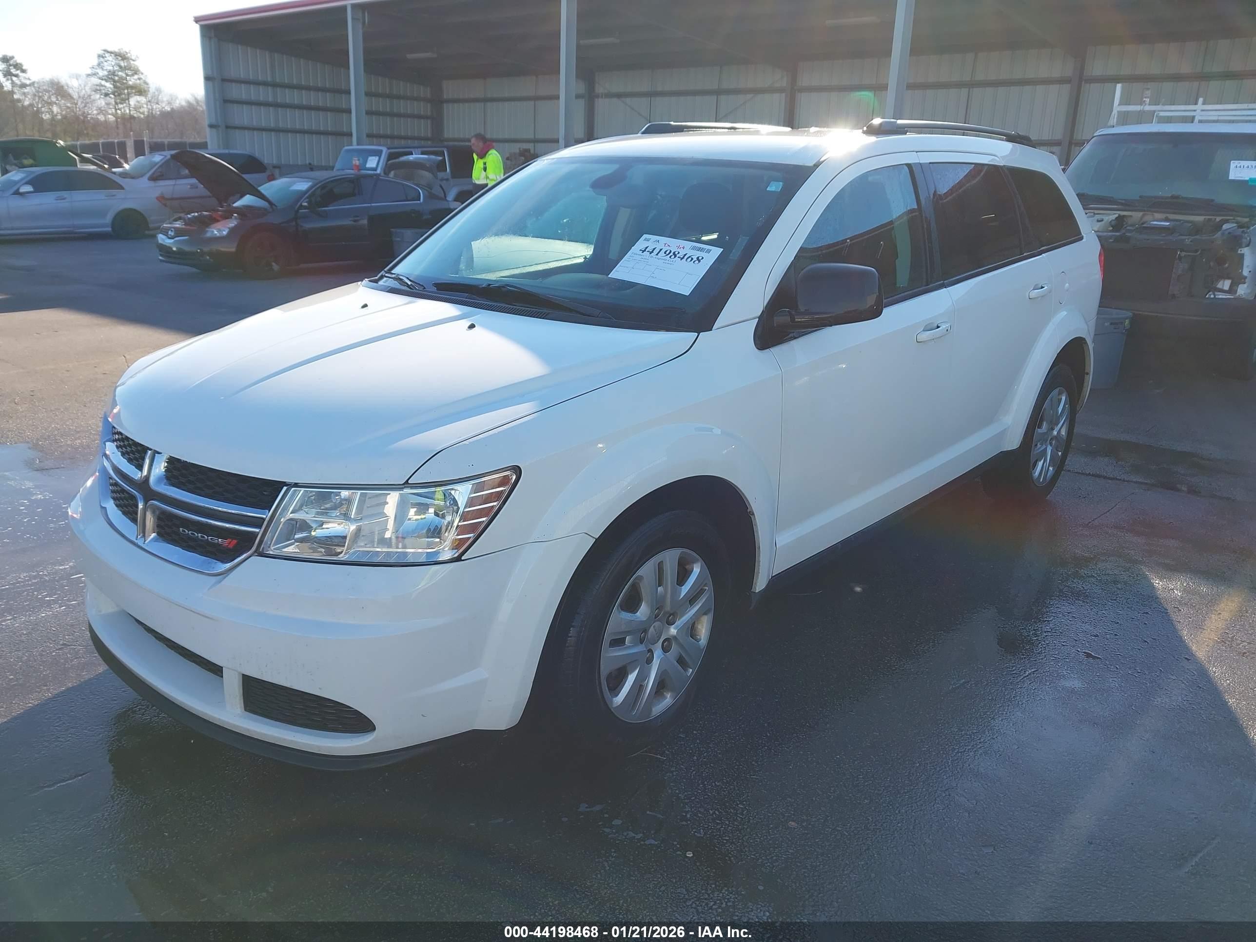 DODGE JOURNEY image 2