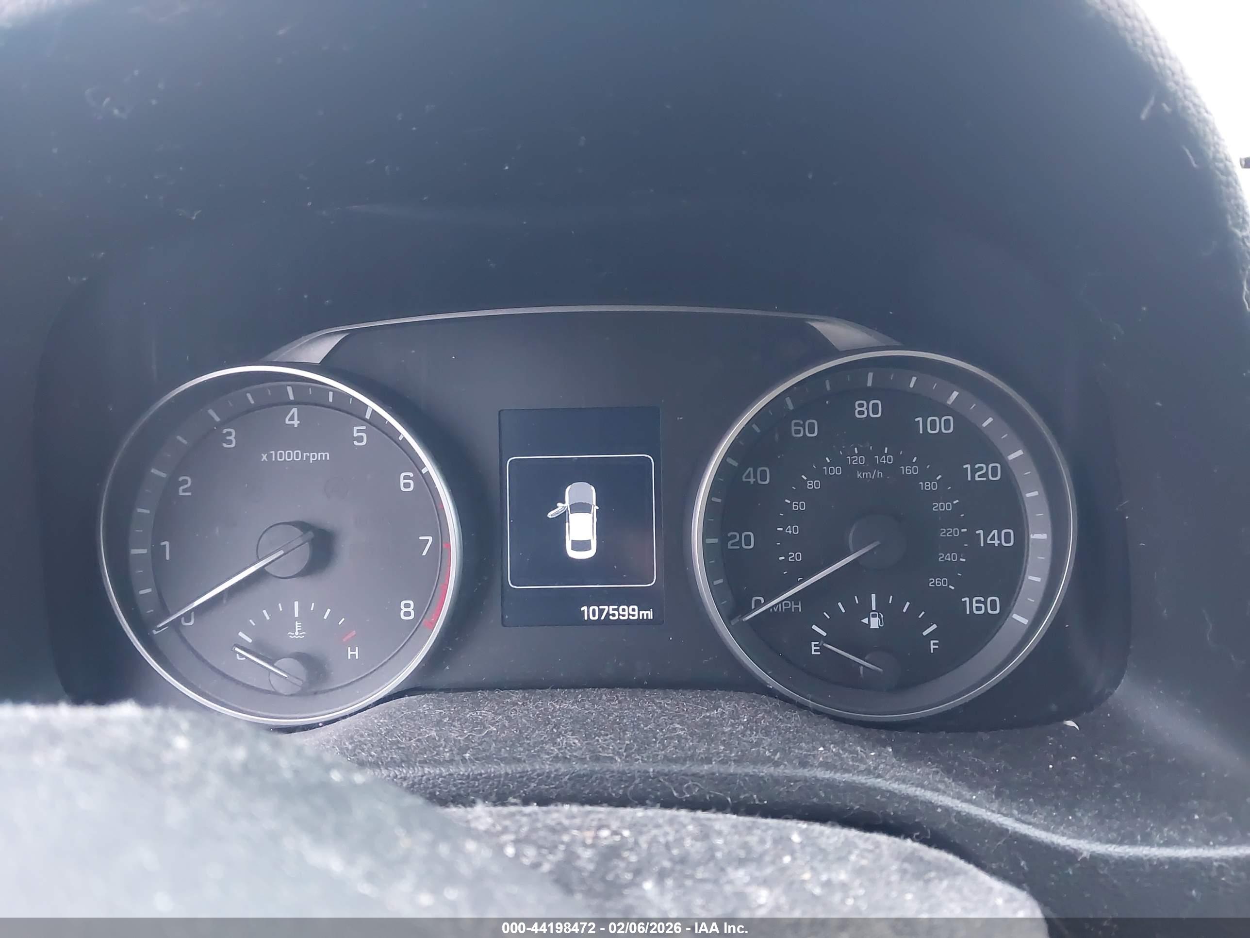 HYUNDAI ELANTRA image 7