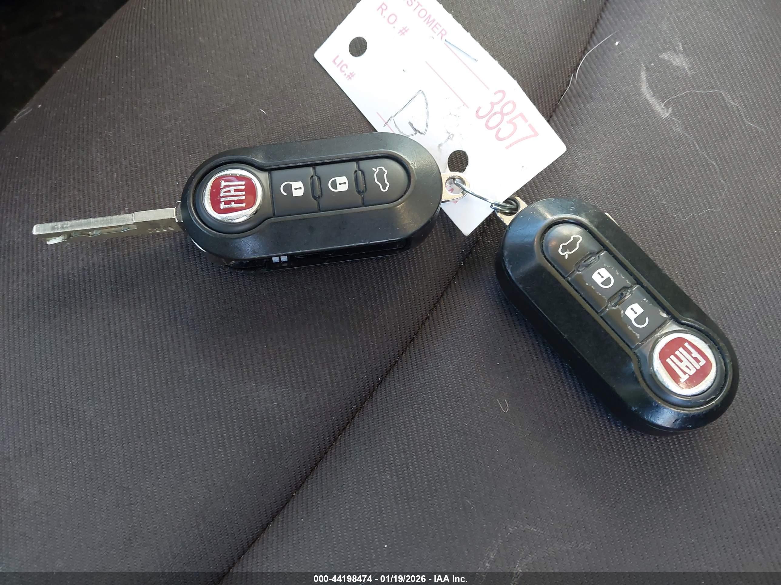 FIAT 500C image 11