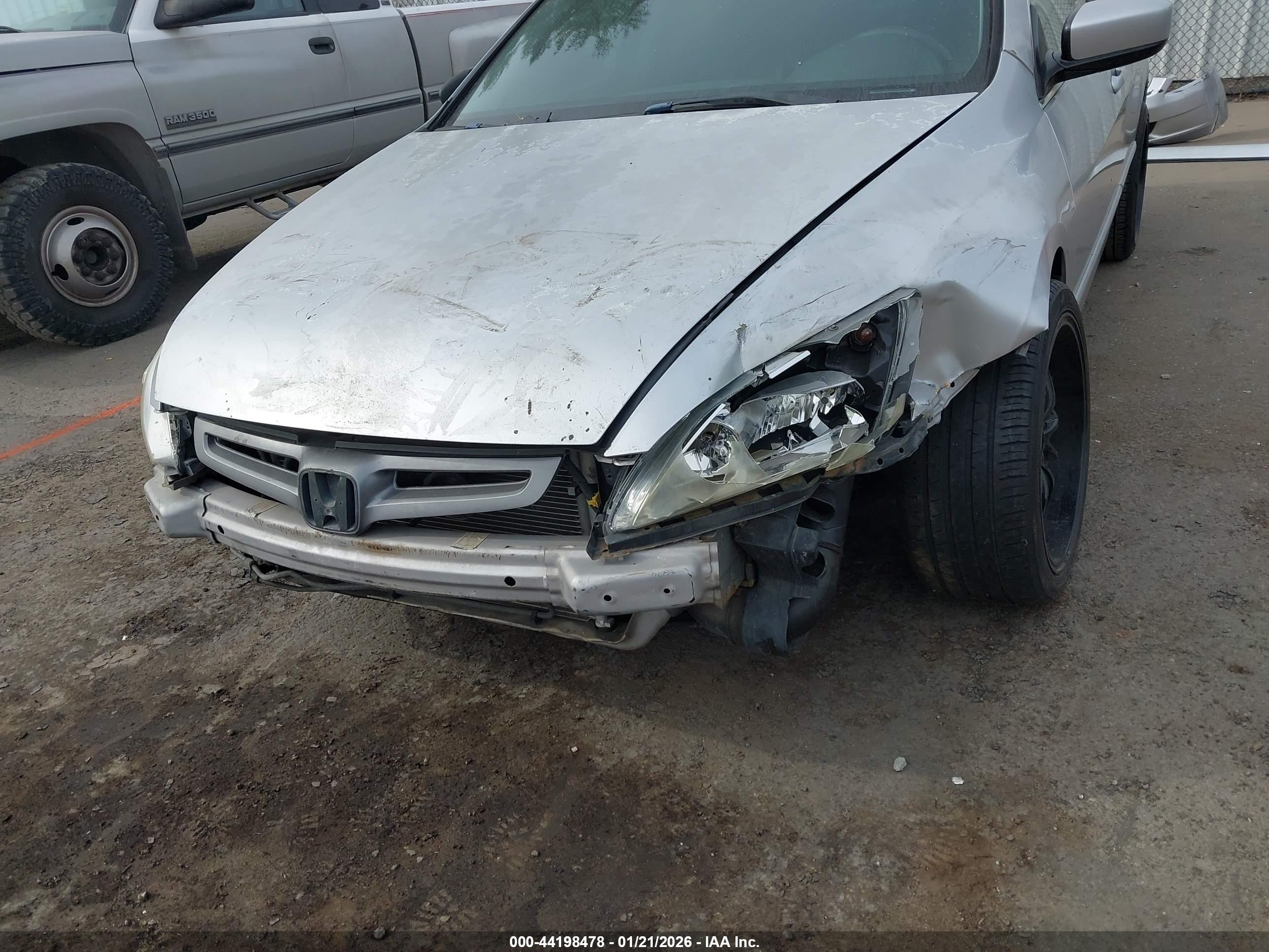 HONDA ACCORD image 6
