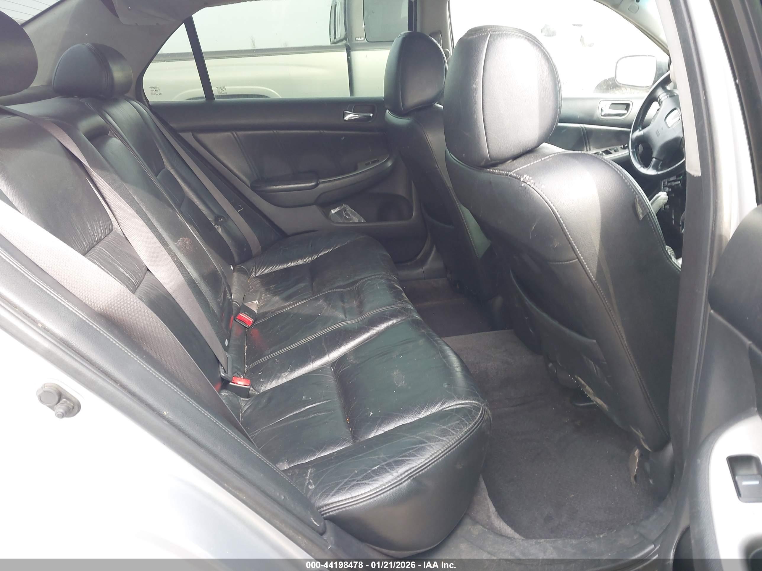 HONDA ACCORD image 8