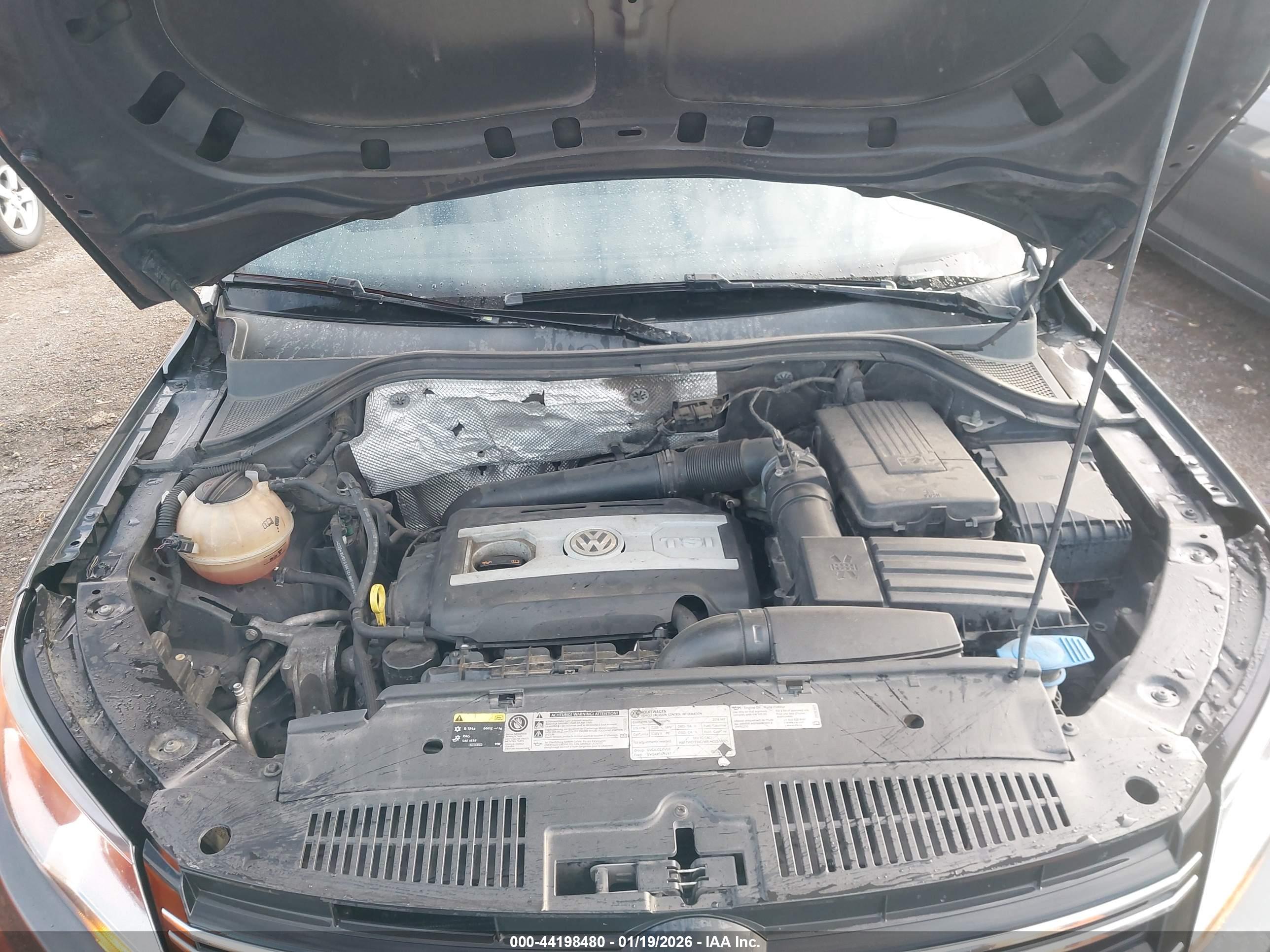 VOLKSWAGEN TIGUAN image 10