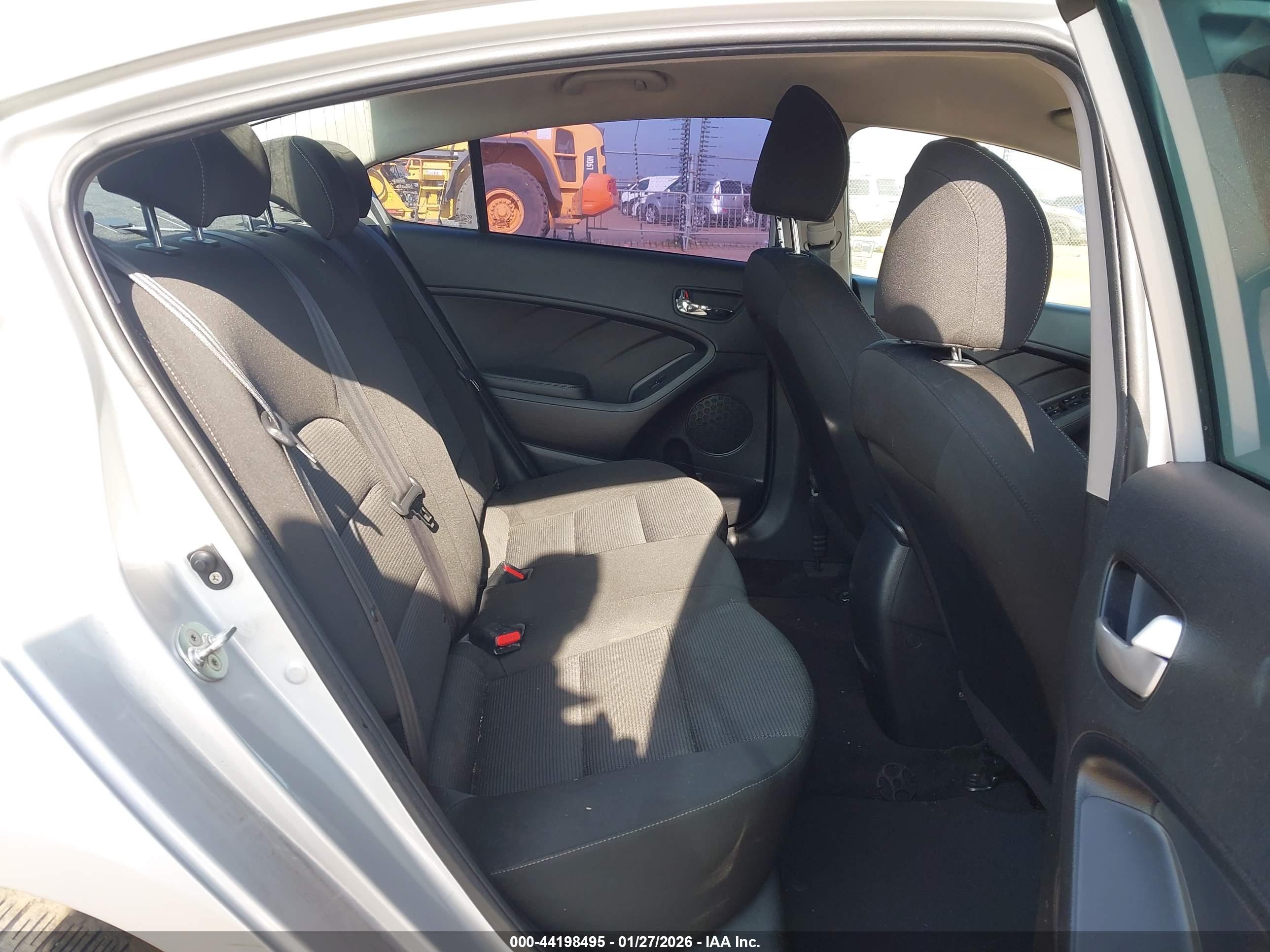 KIA FORTE image 8