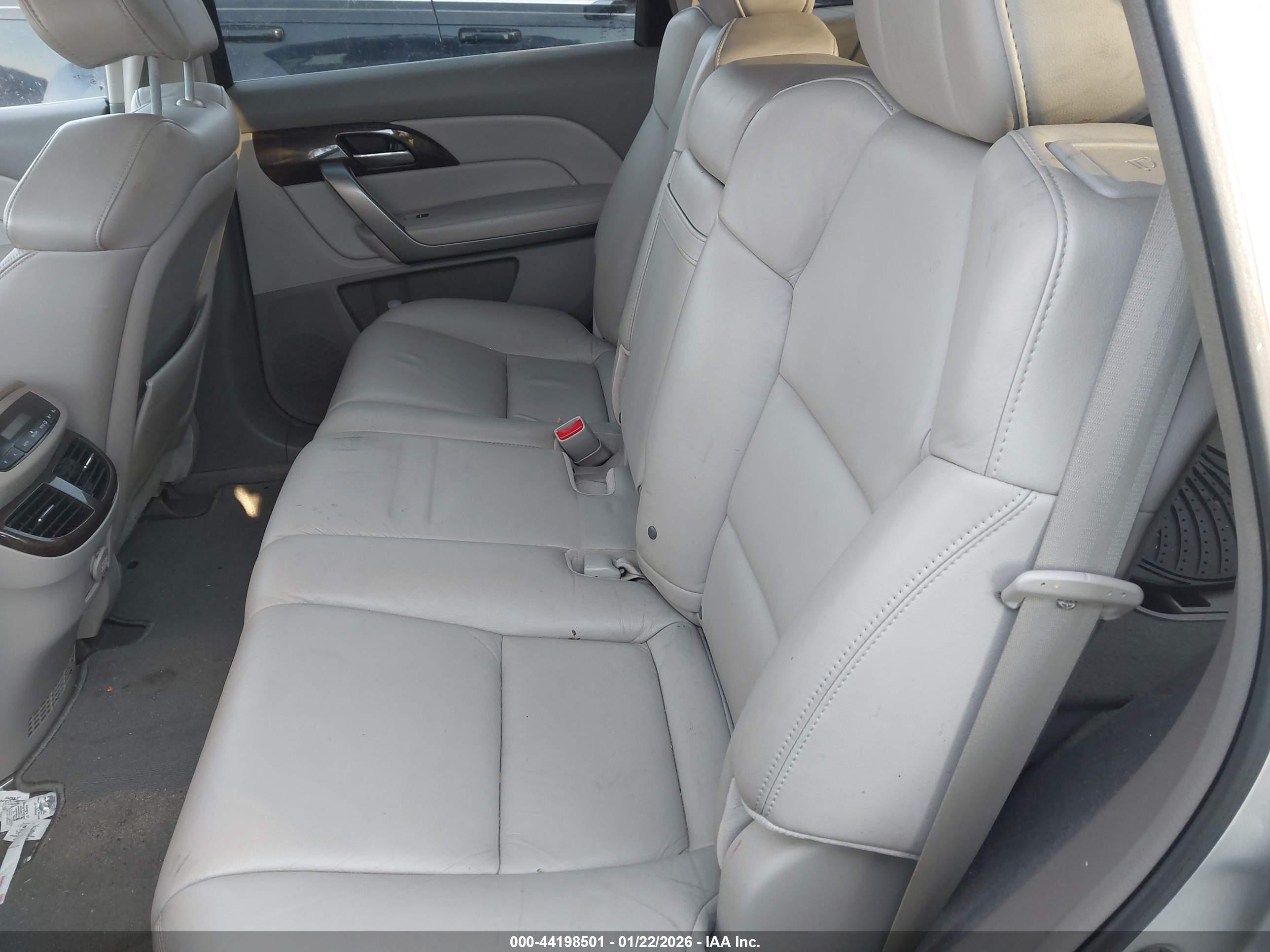 ACURA MDX image 8