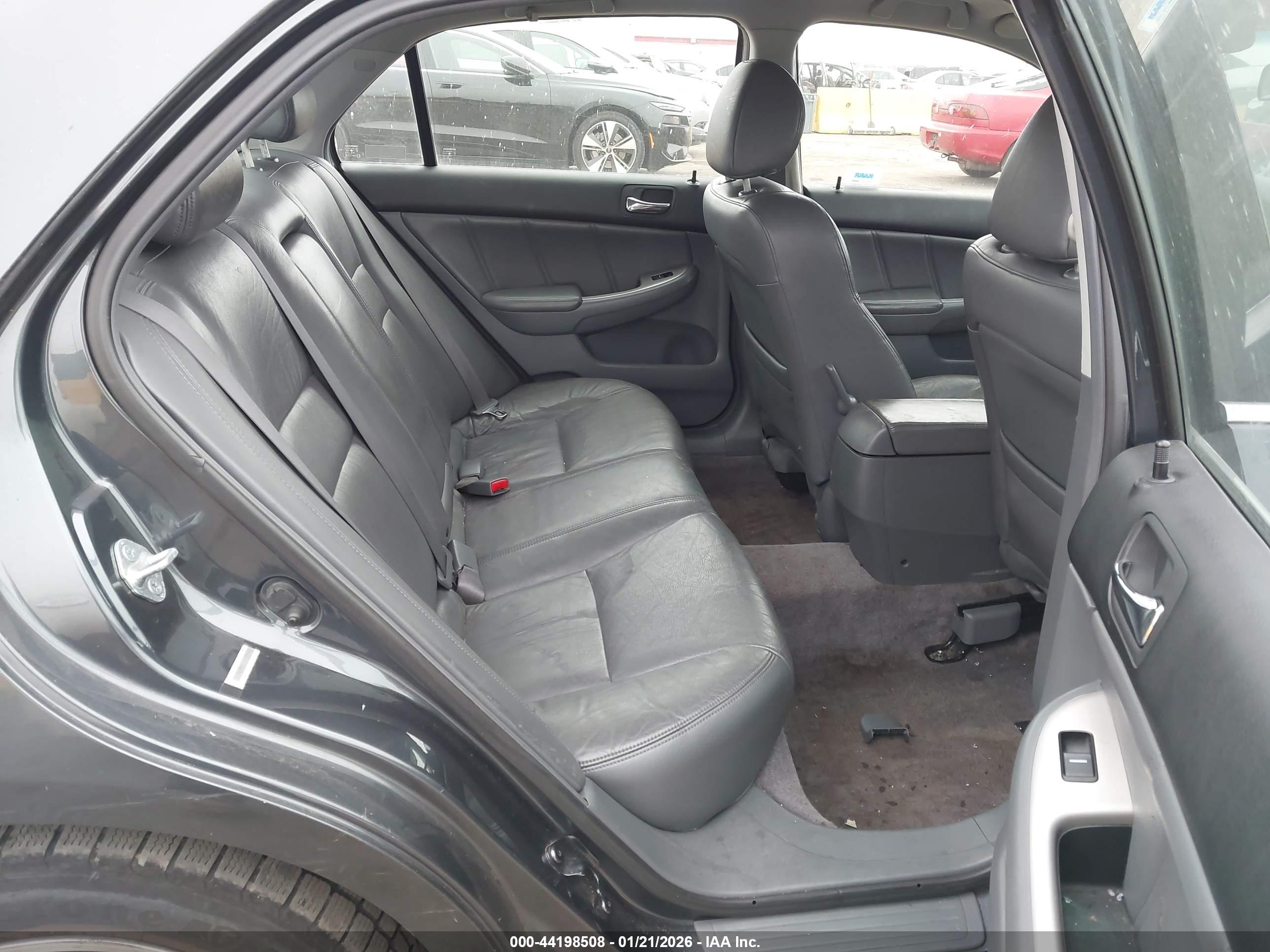 HONDA ACCORD image 8