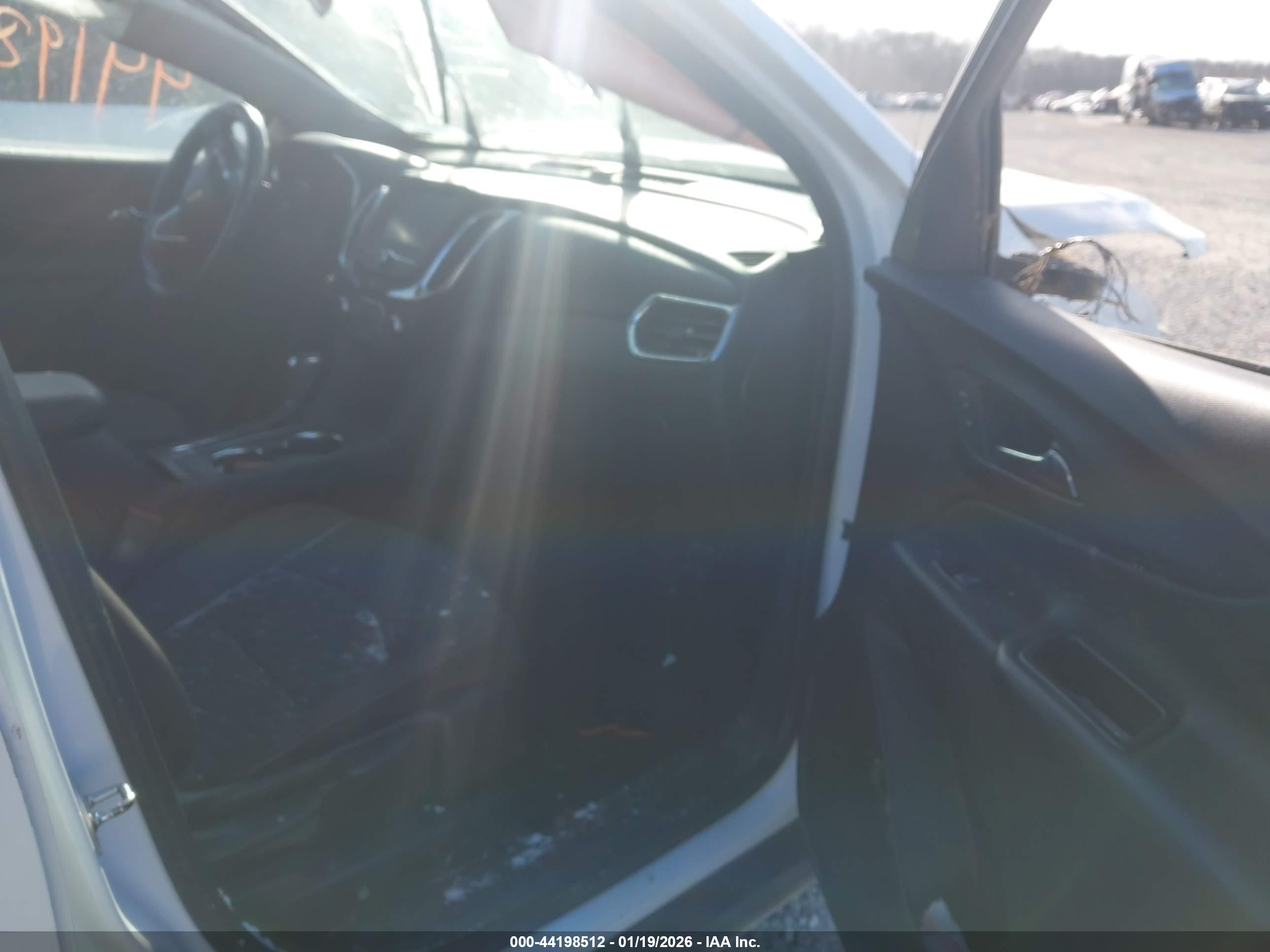 CHEVROLET EQUINOX image 5