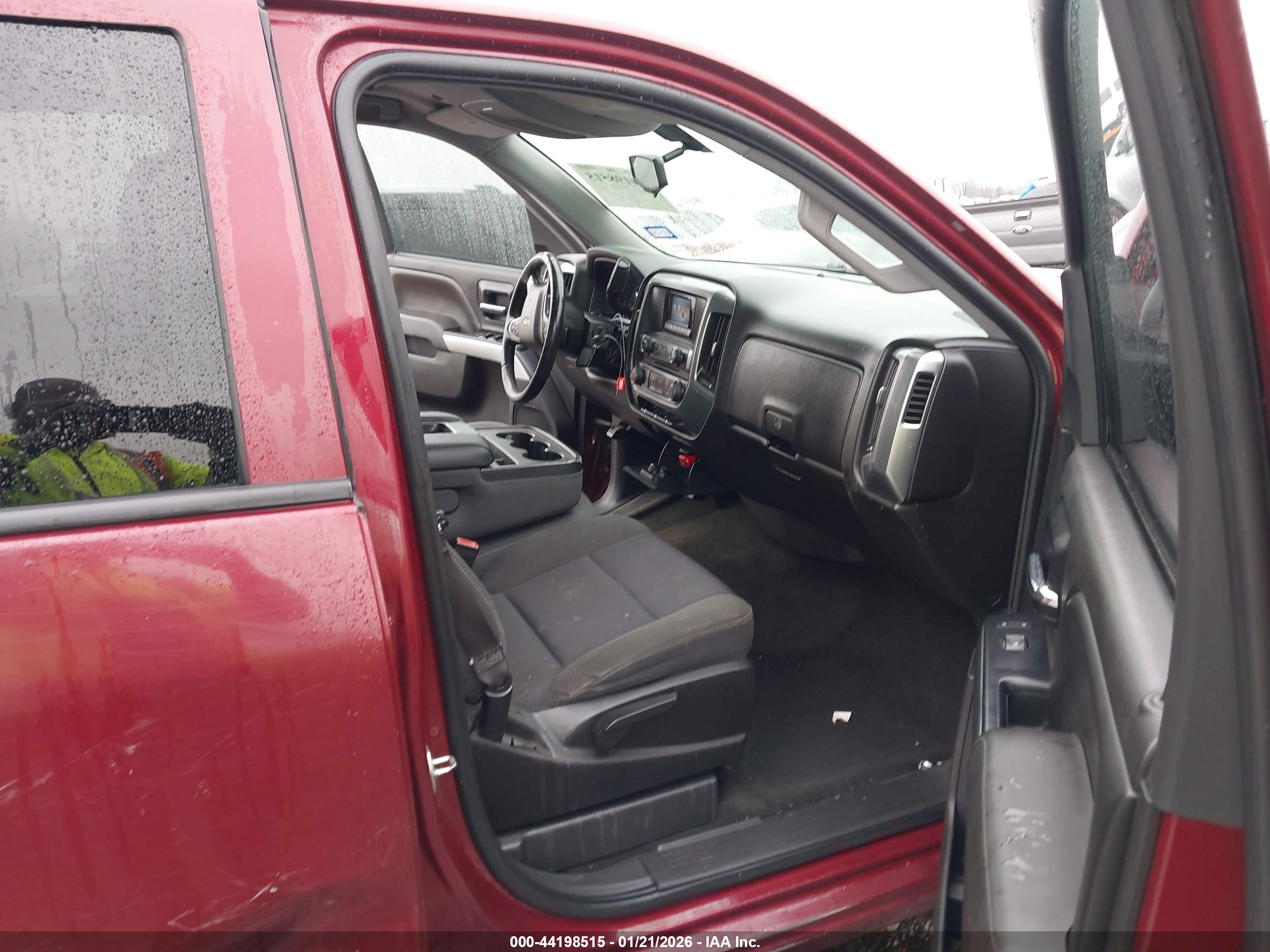 CHEVROLET SILVERADO image 5