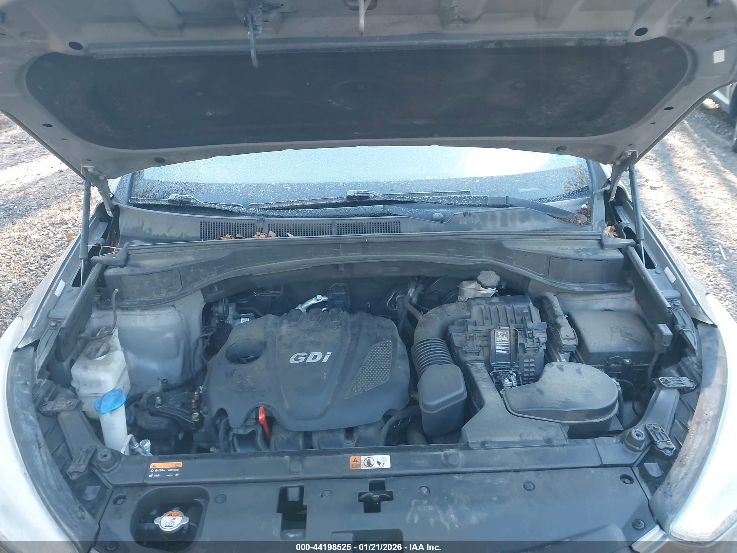 HYUNDAI SANTA image 10