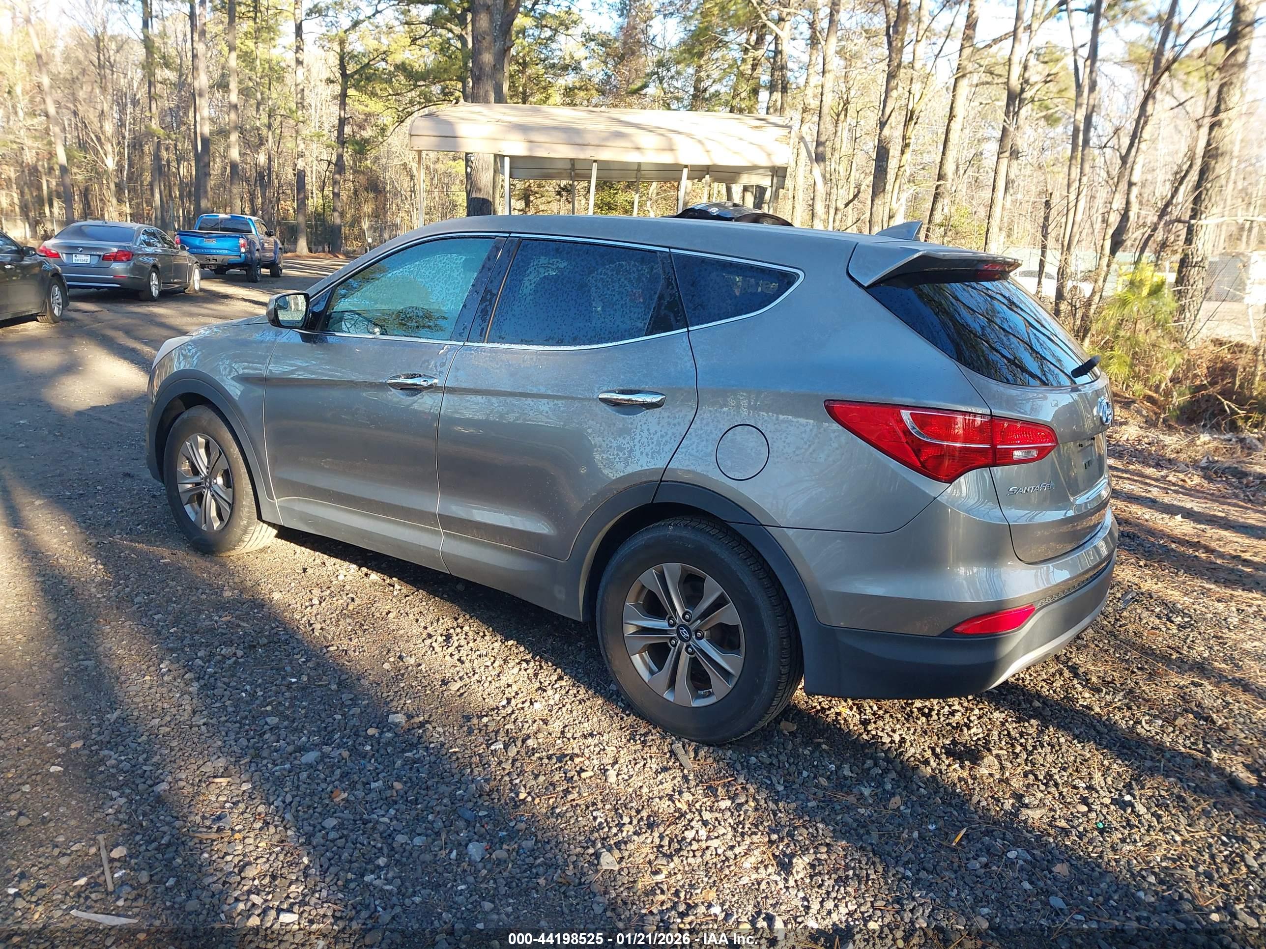 HYUNDAI SANTA image 3