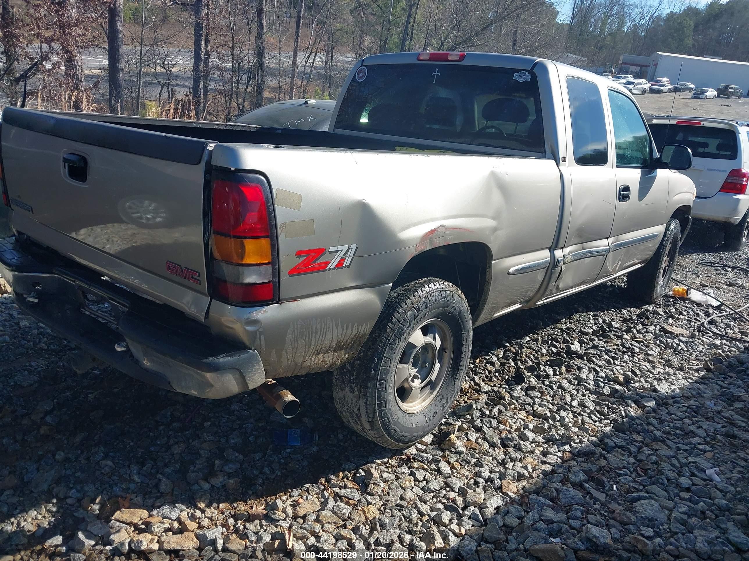 GMC SIERRA image 4