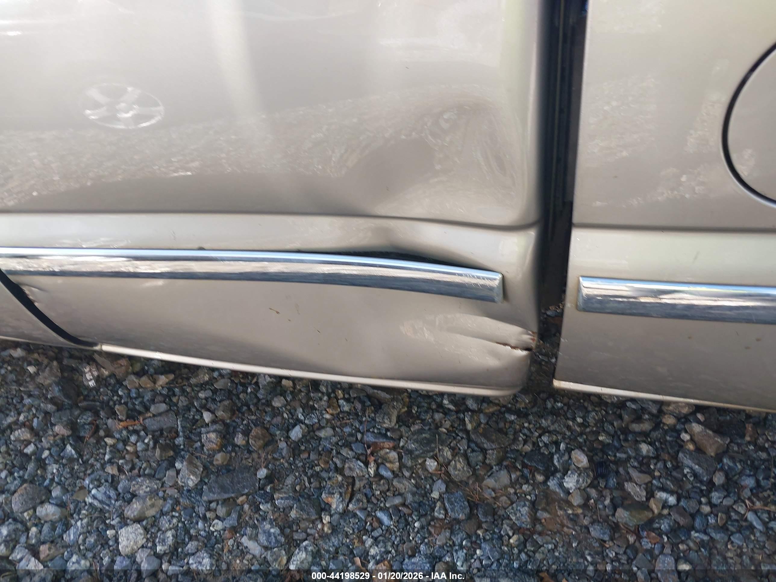 GMC SIERRA image 6
