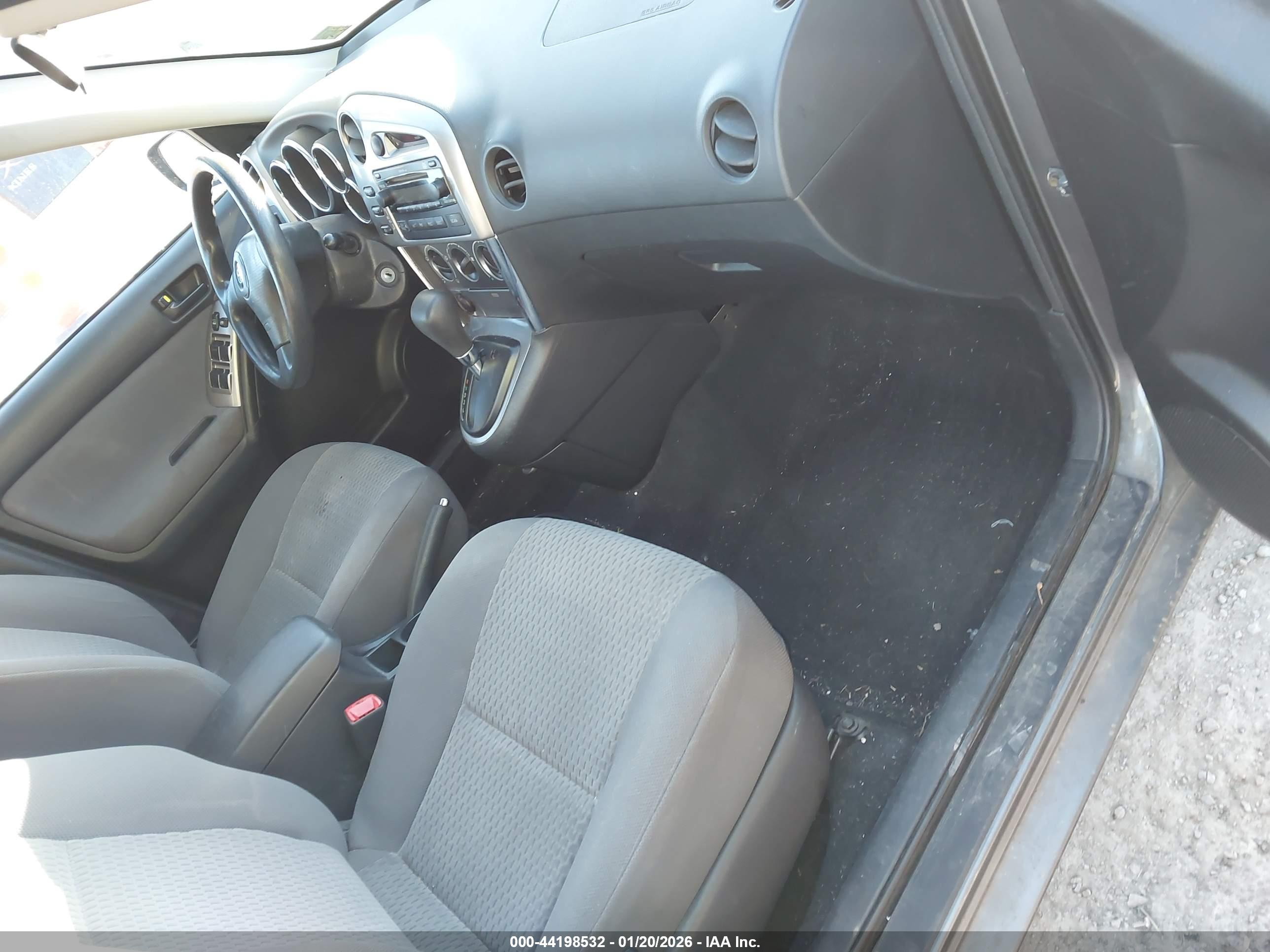 TOYOTA MATRIX image 5
