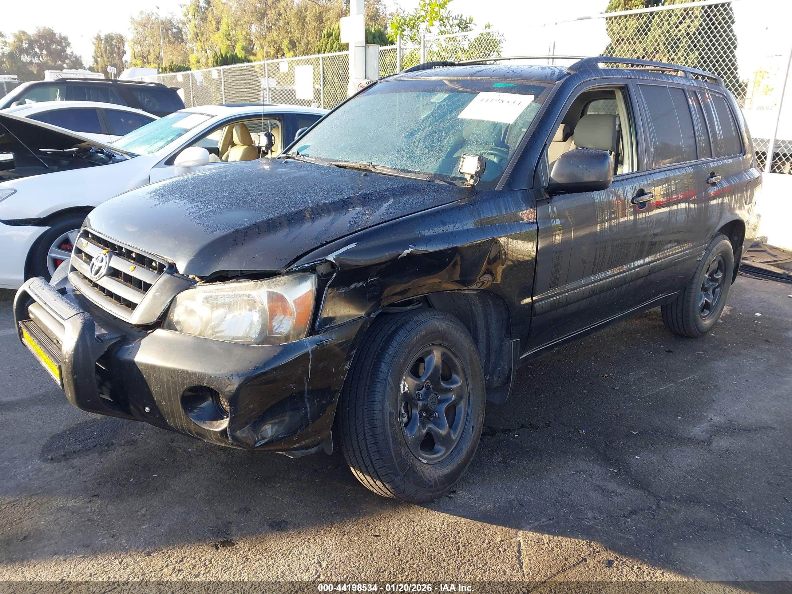 TOYOTA HIGHLANDER image 2
