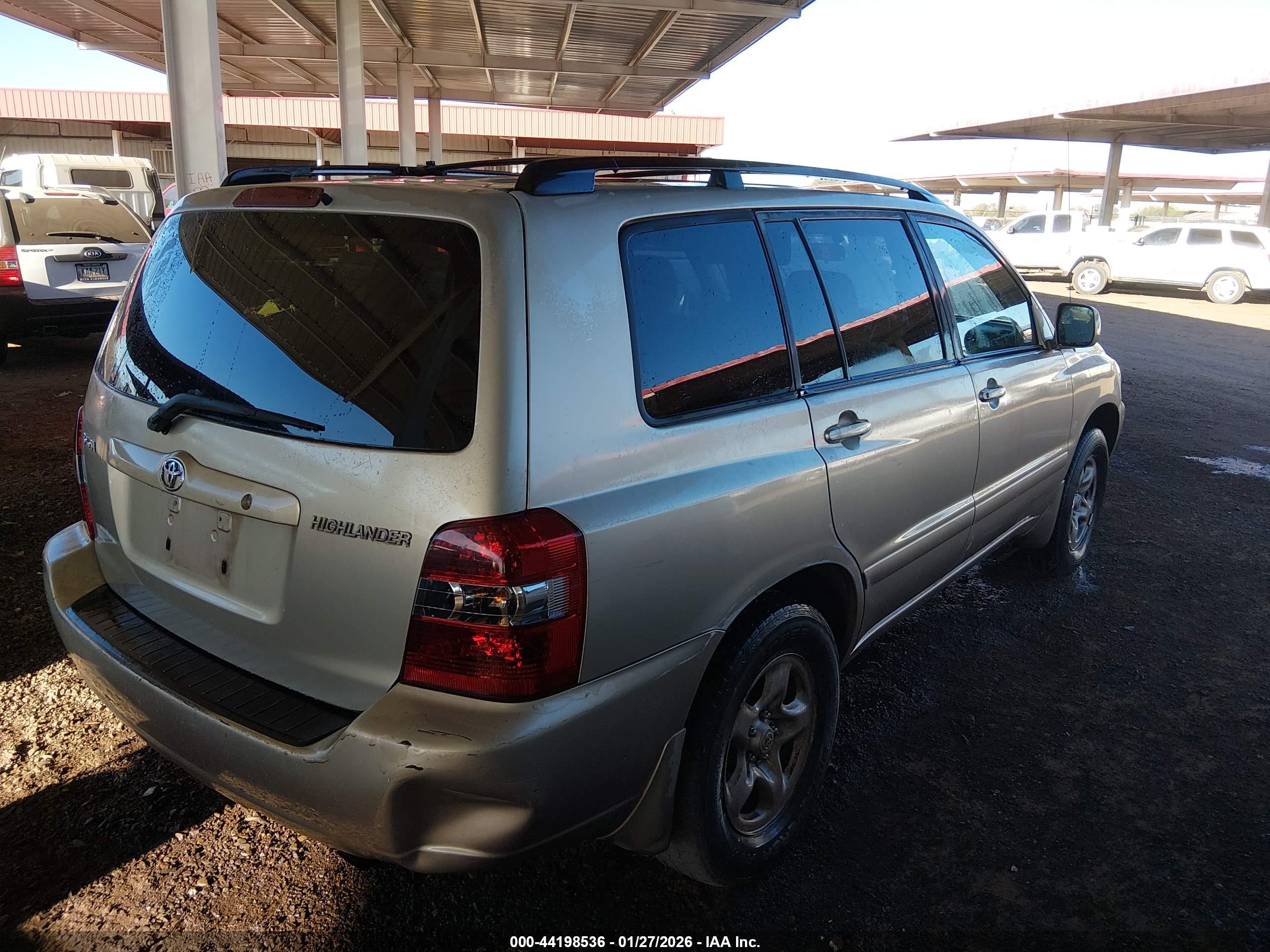 TOYOTA HIGHLANDER image 4