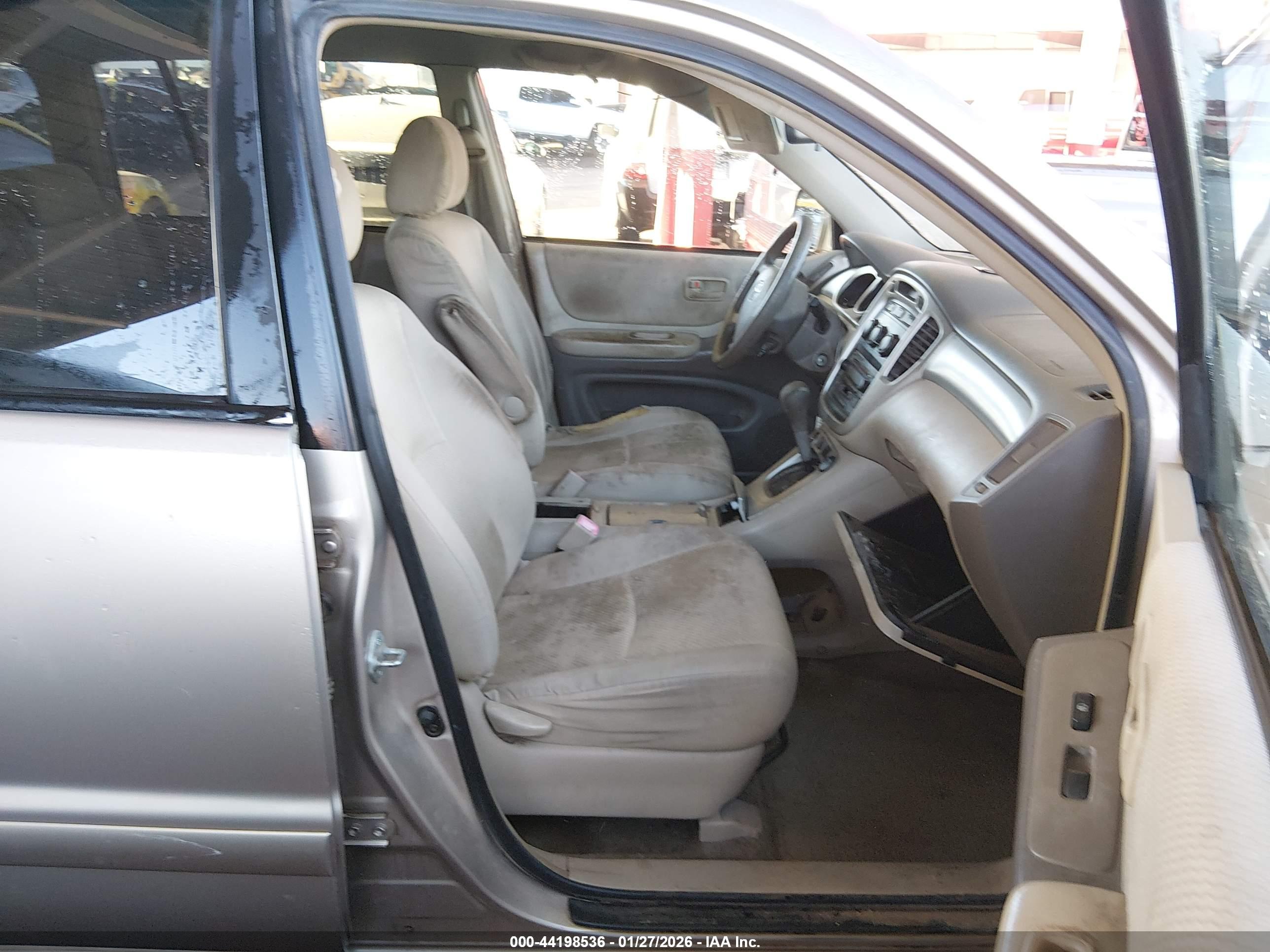 TOYOTA HIGHLANDER image 5