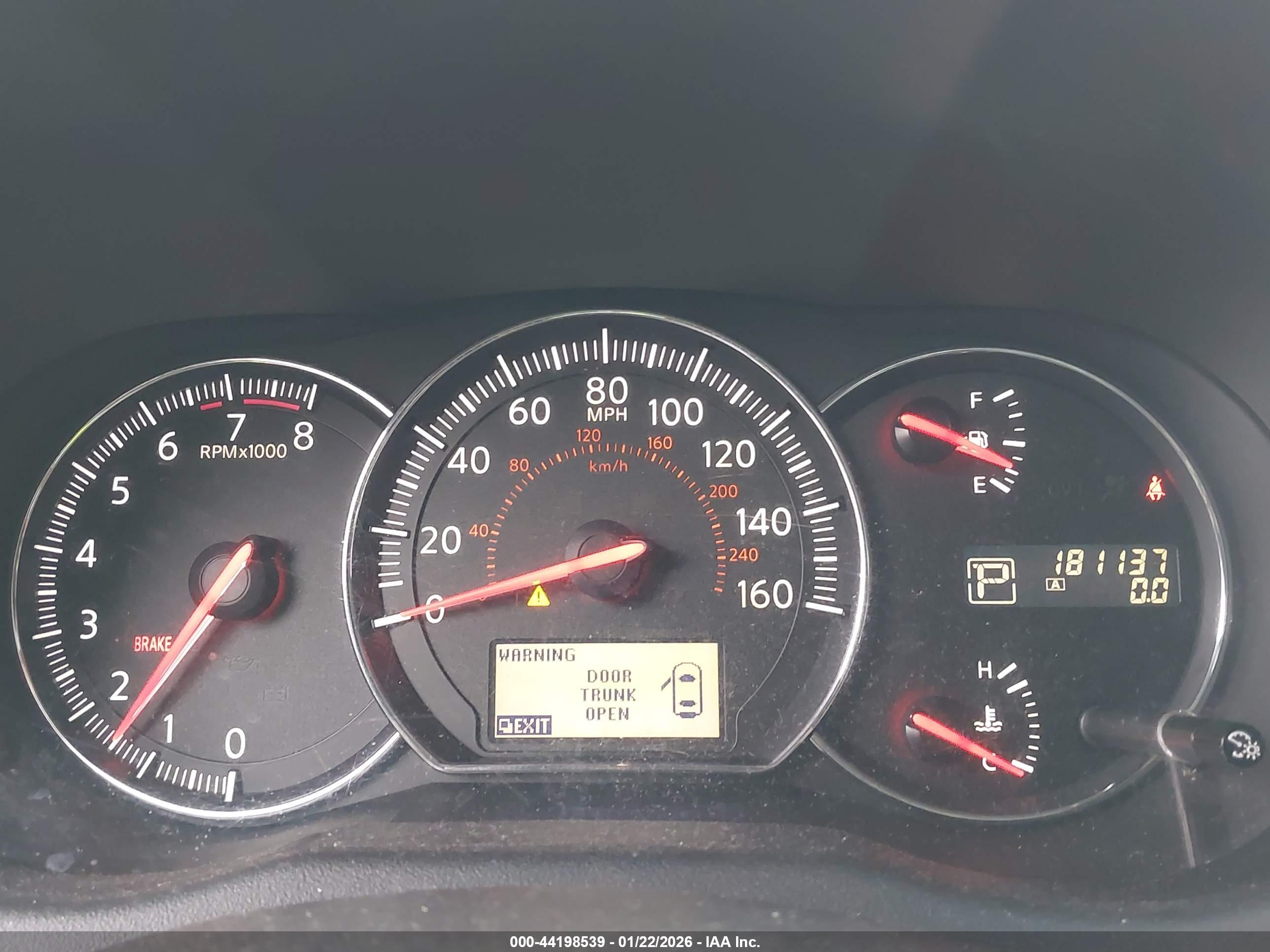 NISSAN MAXIMA image 7