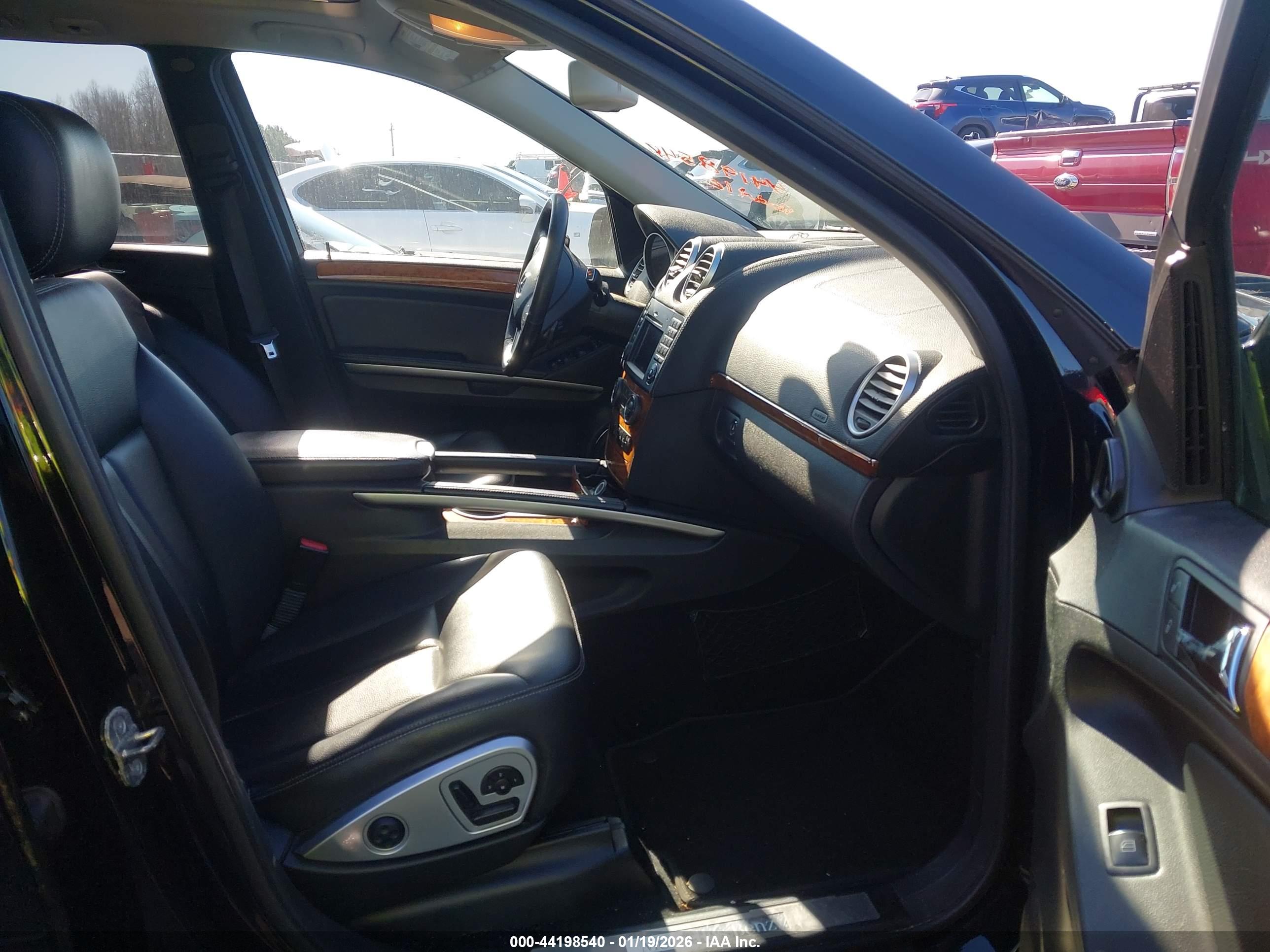 MERCEDES-BENZ GL image 5