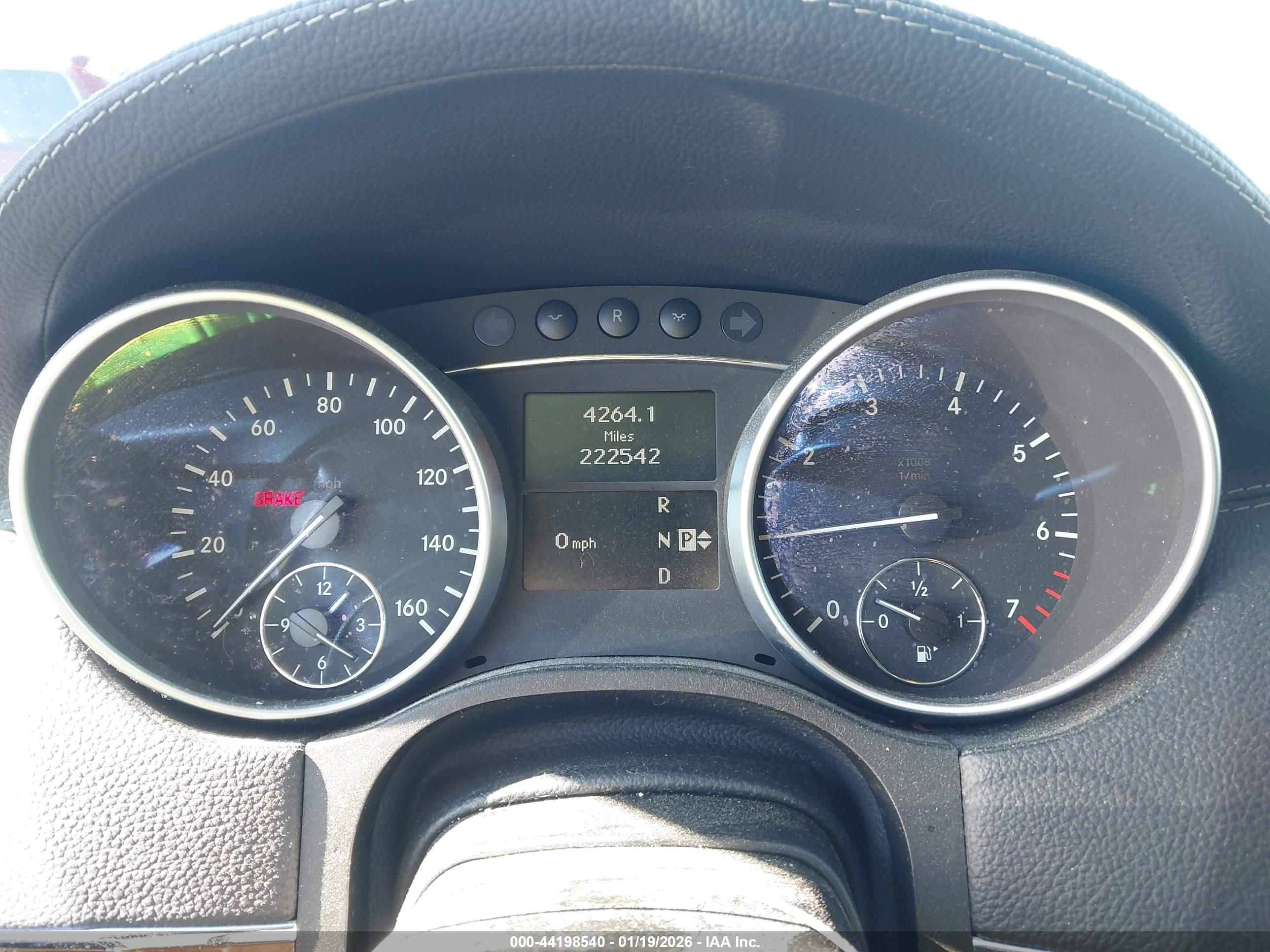 MERCEDES-BENZ GL image 7