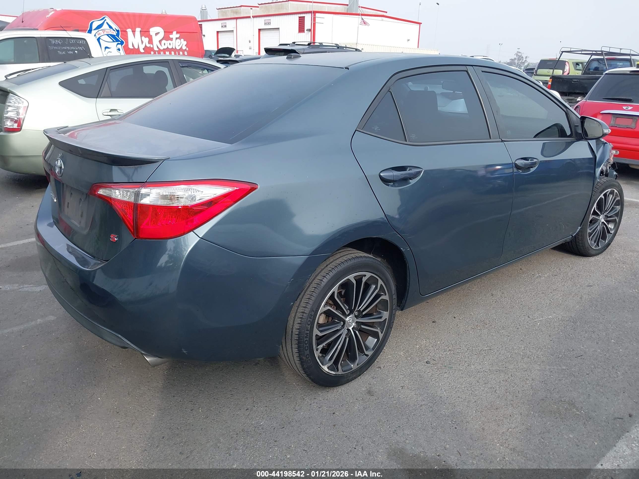 TOYOTA COROLLA image 4