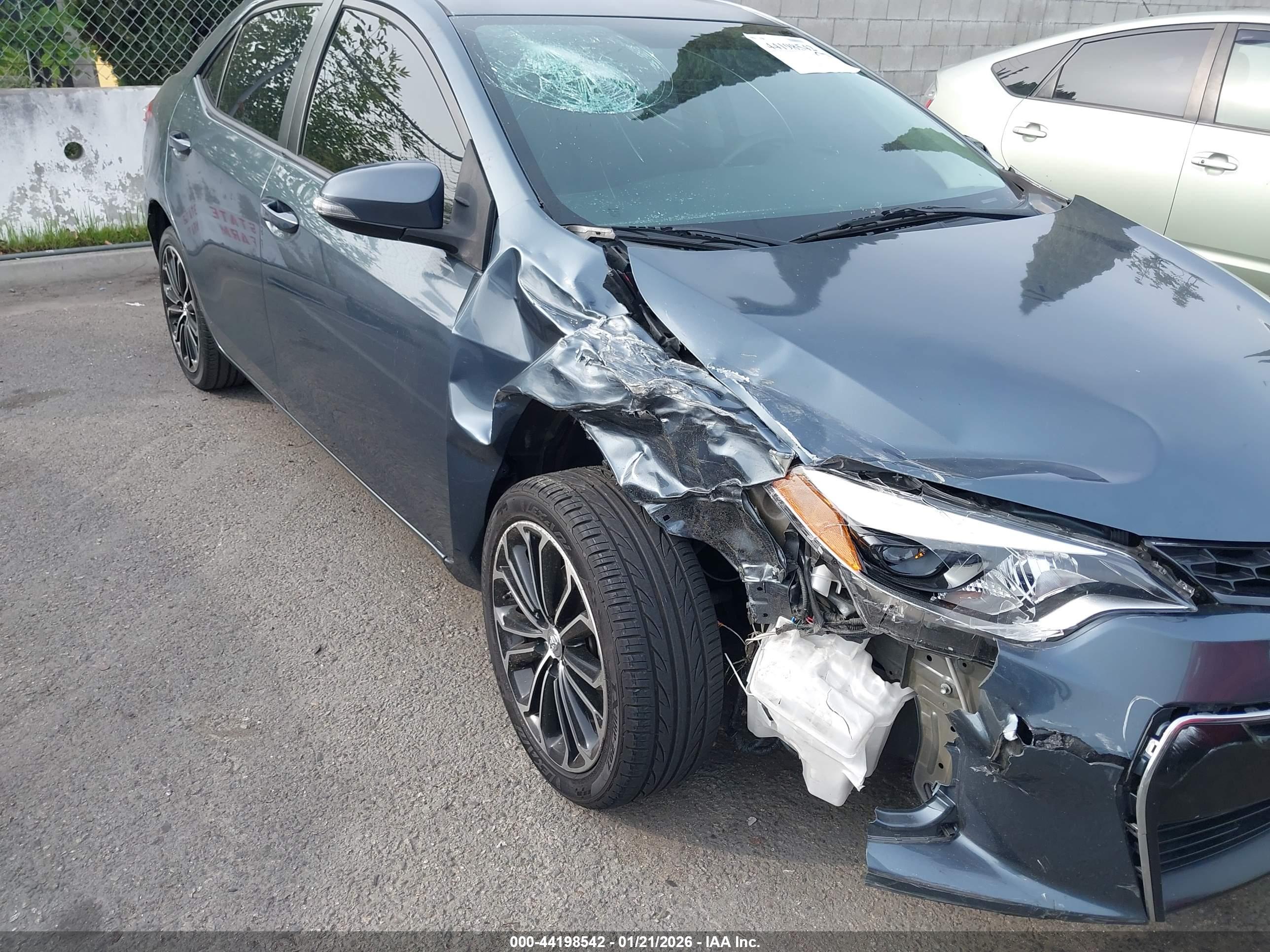 TOYOTA COROLLA image 6