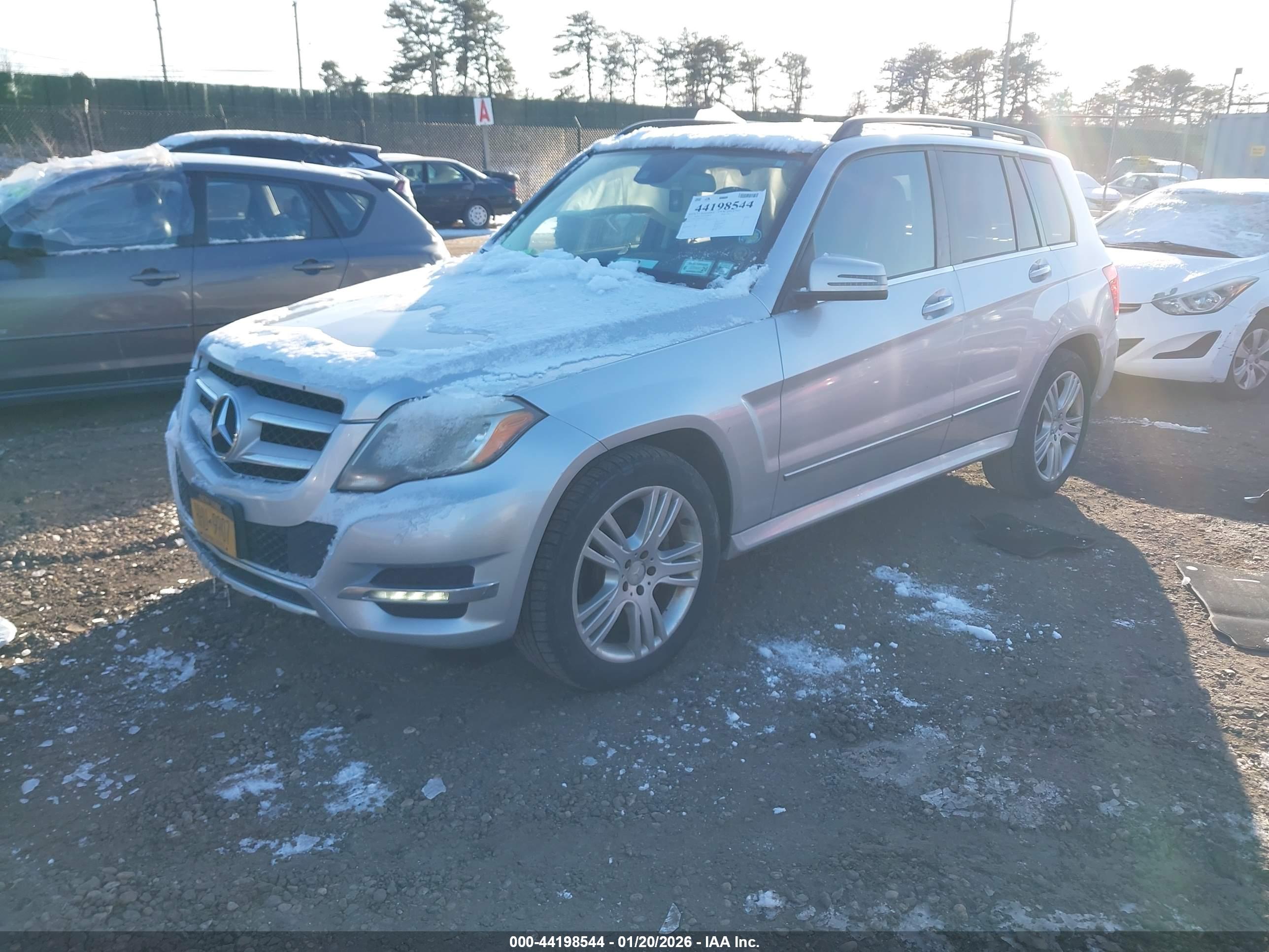 MERCEDES-BENZ GLK image 2