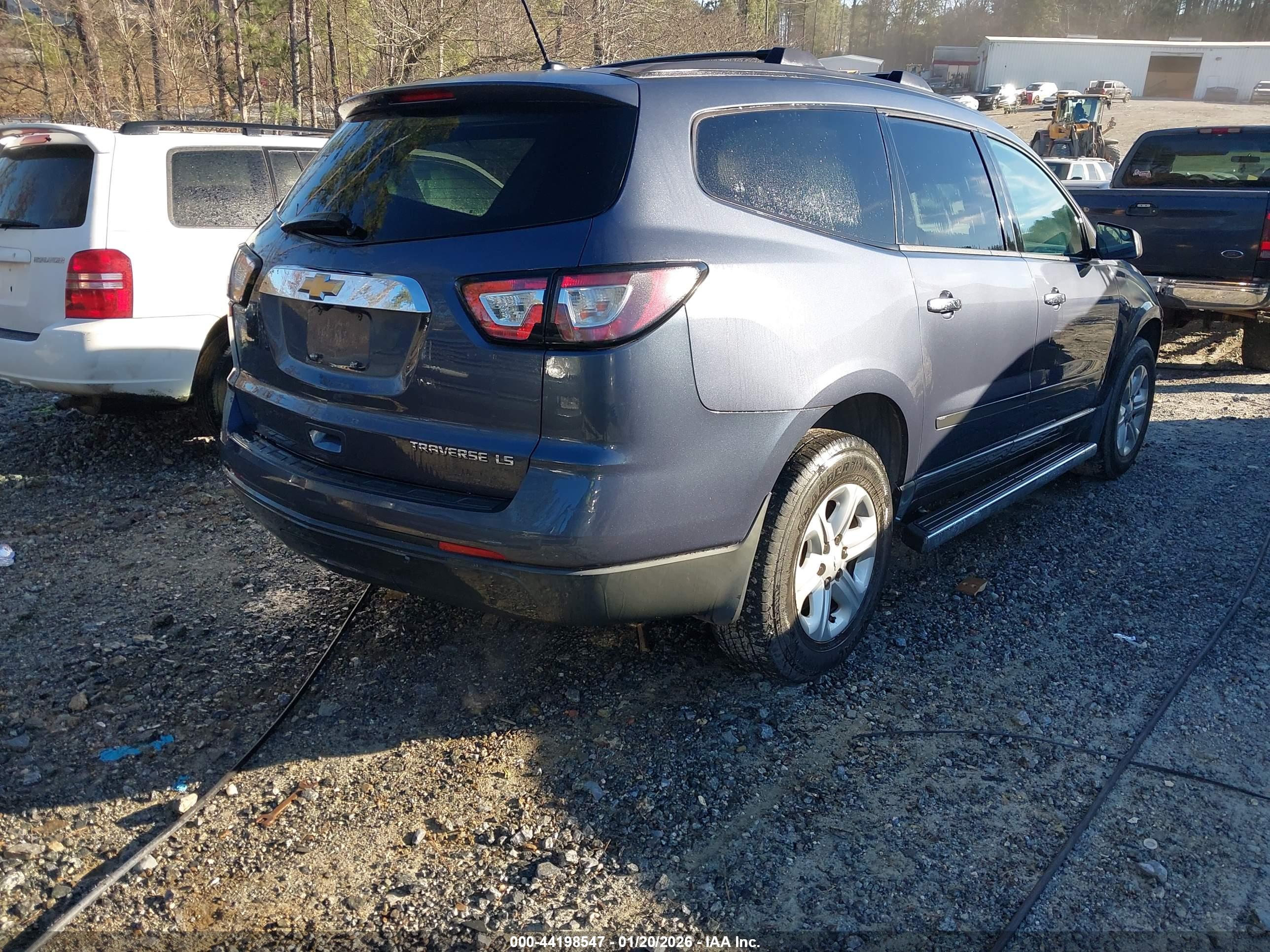 CHEVROLET TRAVERSE image 4