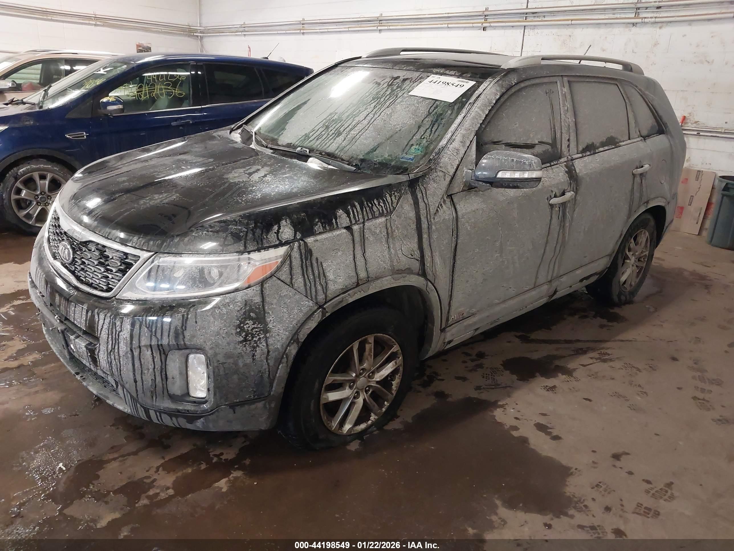 KIA SORENTO image 2