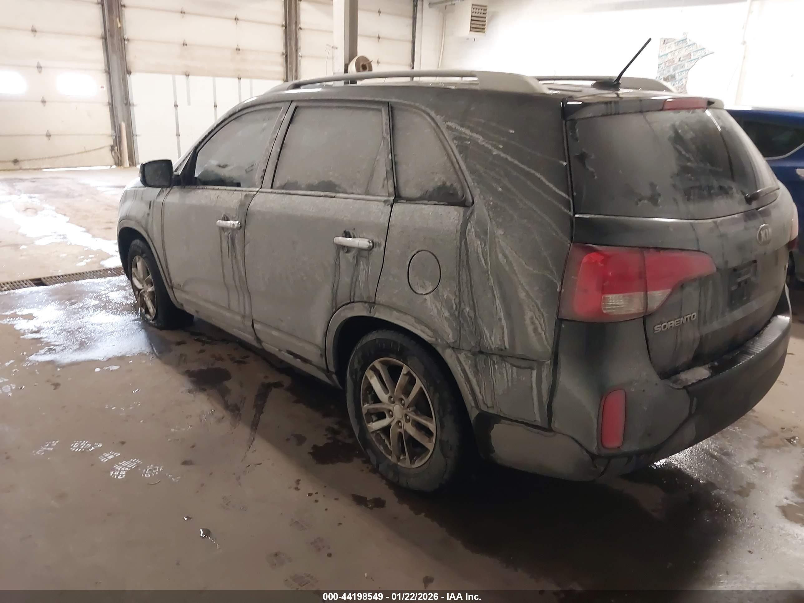 KIA SORENTO image 3