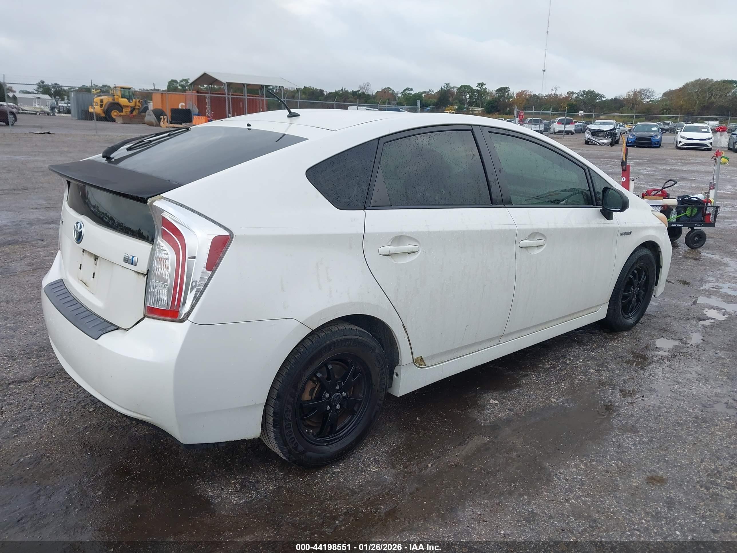 TOYOTA PRIUS image 4