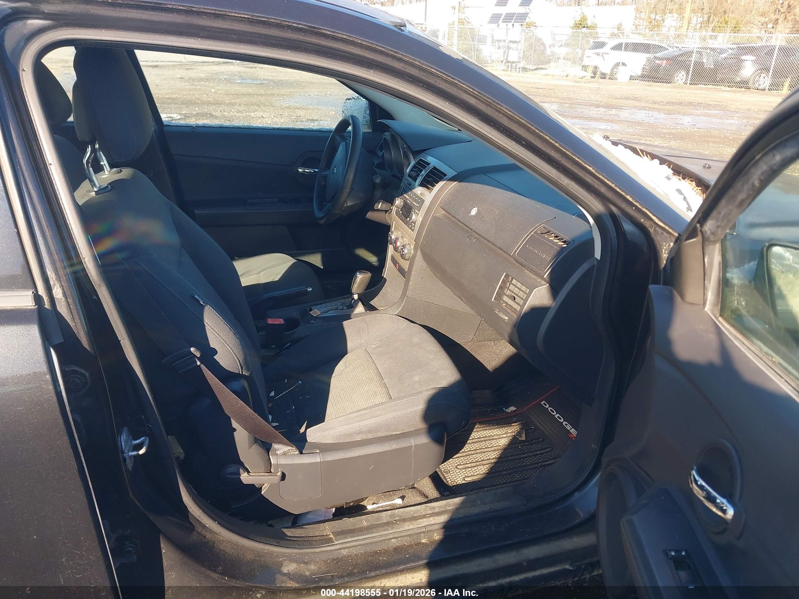 DODGE AVENGER image 5