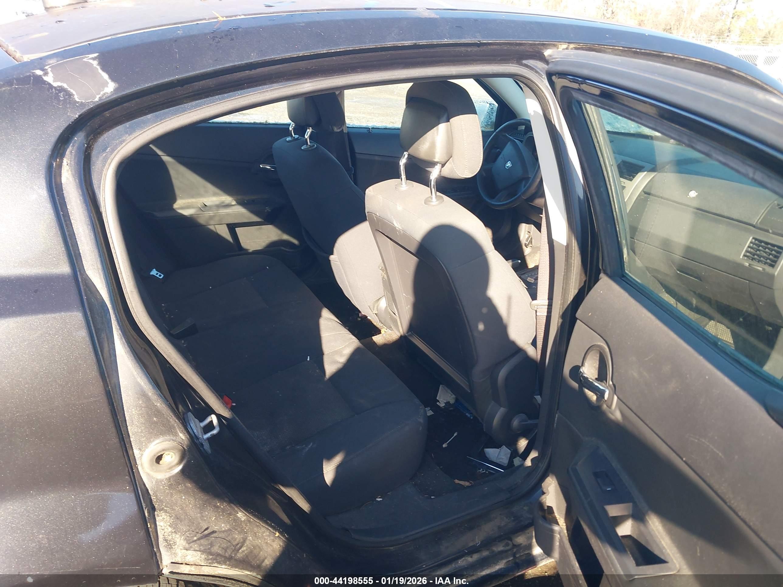 DODGE AVENGER image 8