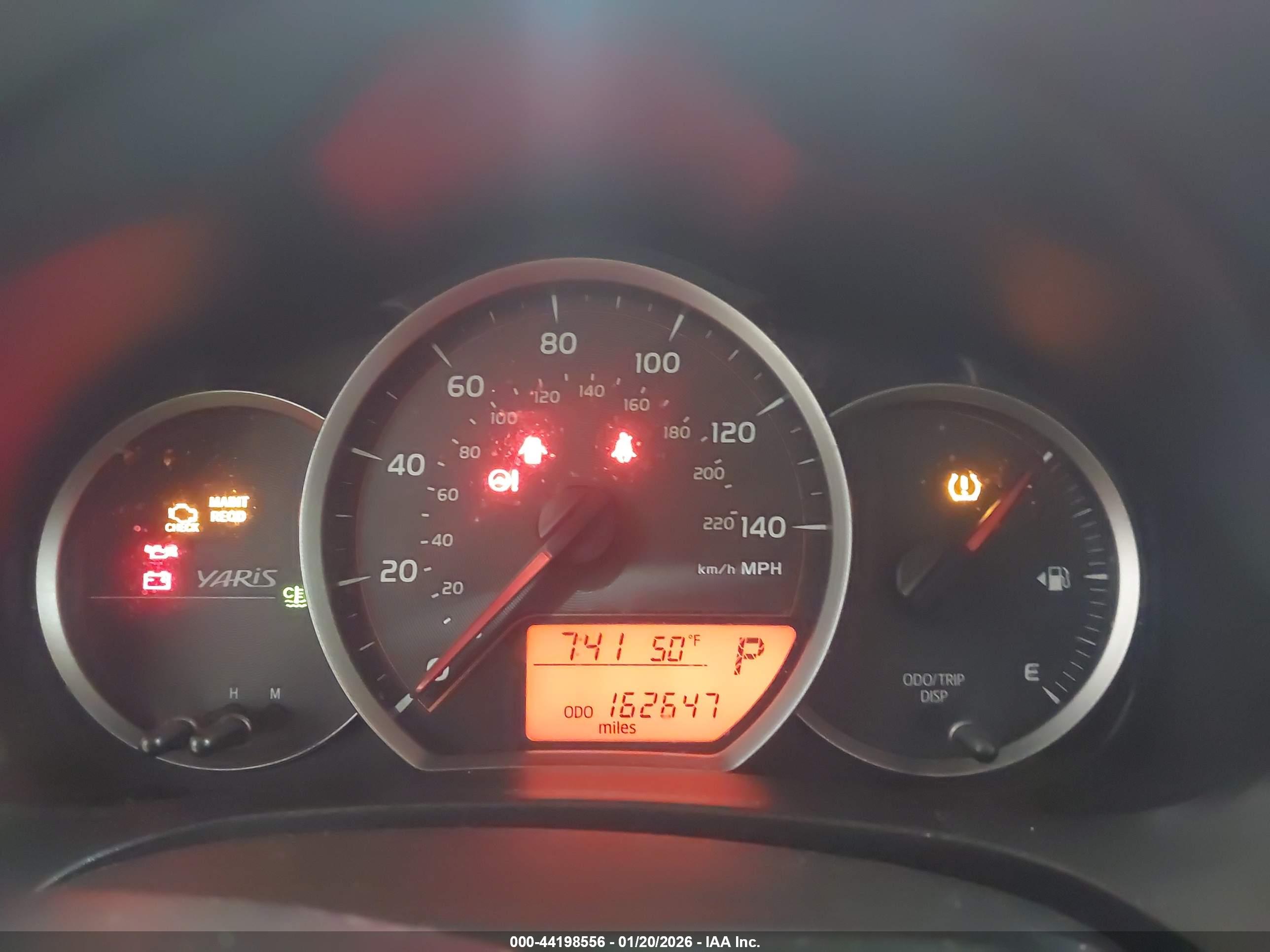 TOYOTA YARIS image 7