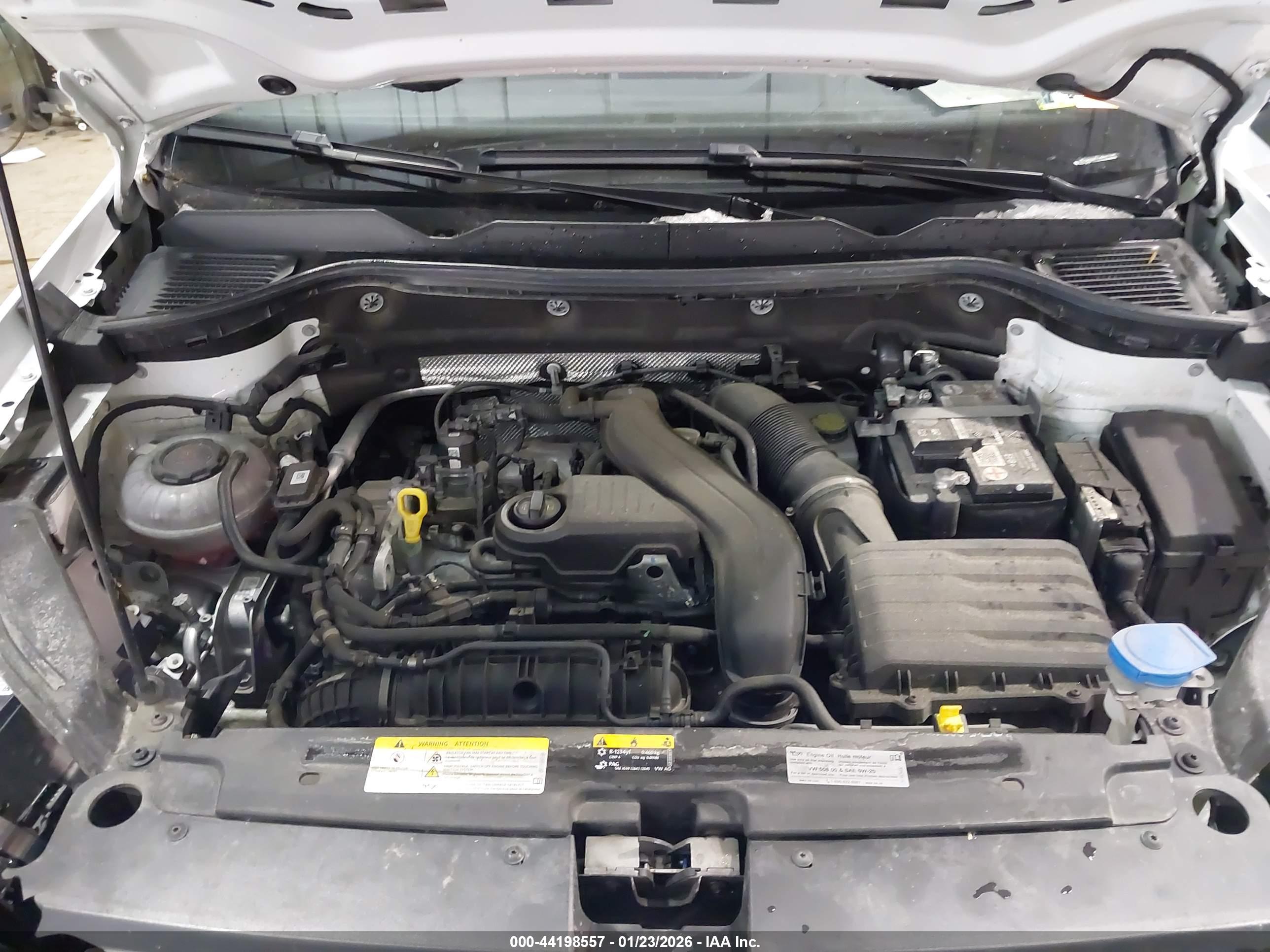 VOLKSWAGEN TAOS image 10