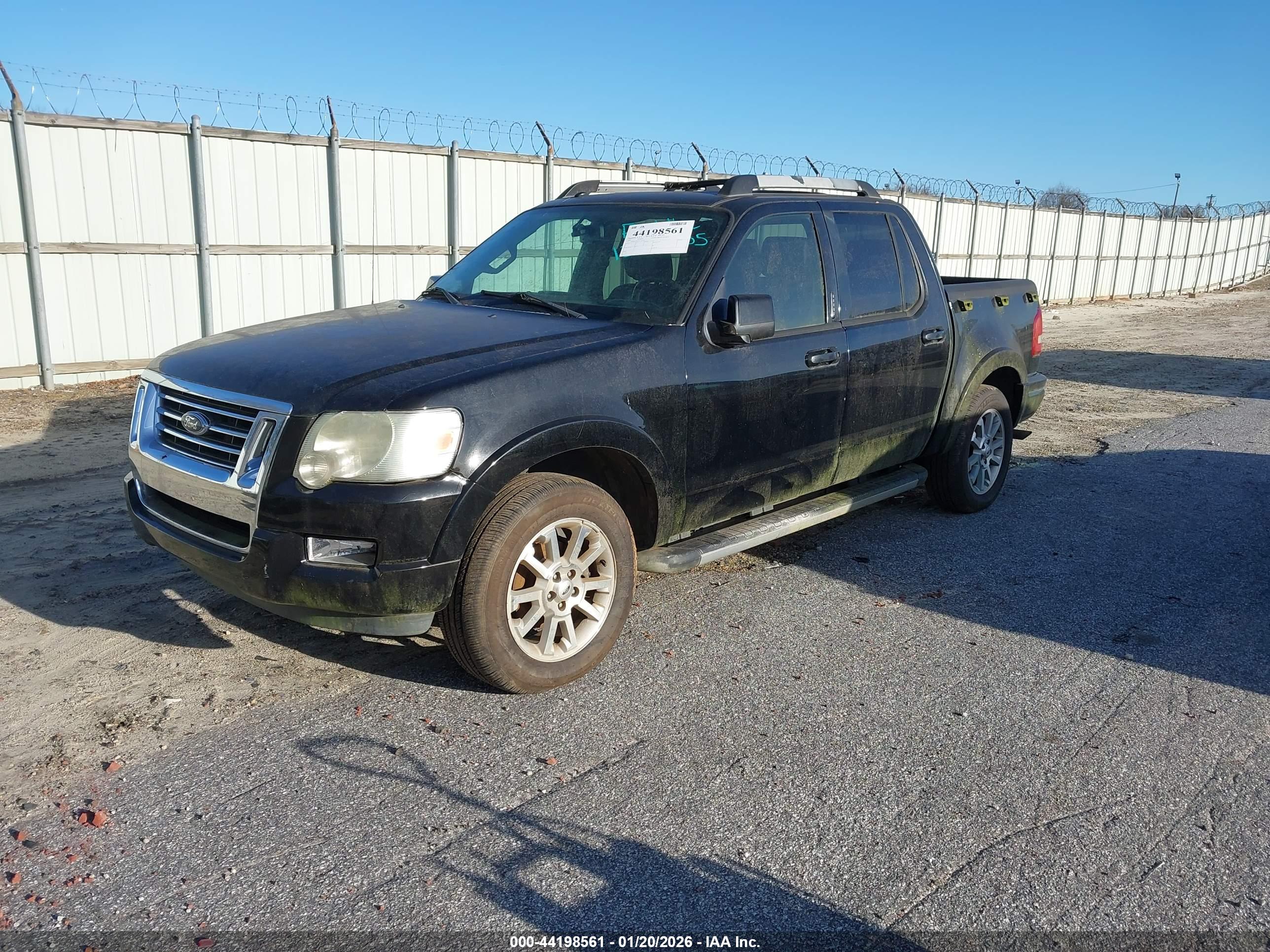 FORD EXPLORER image 2