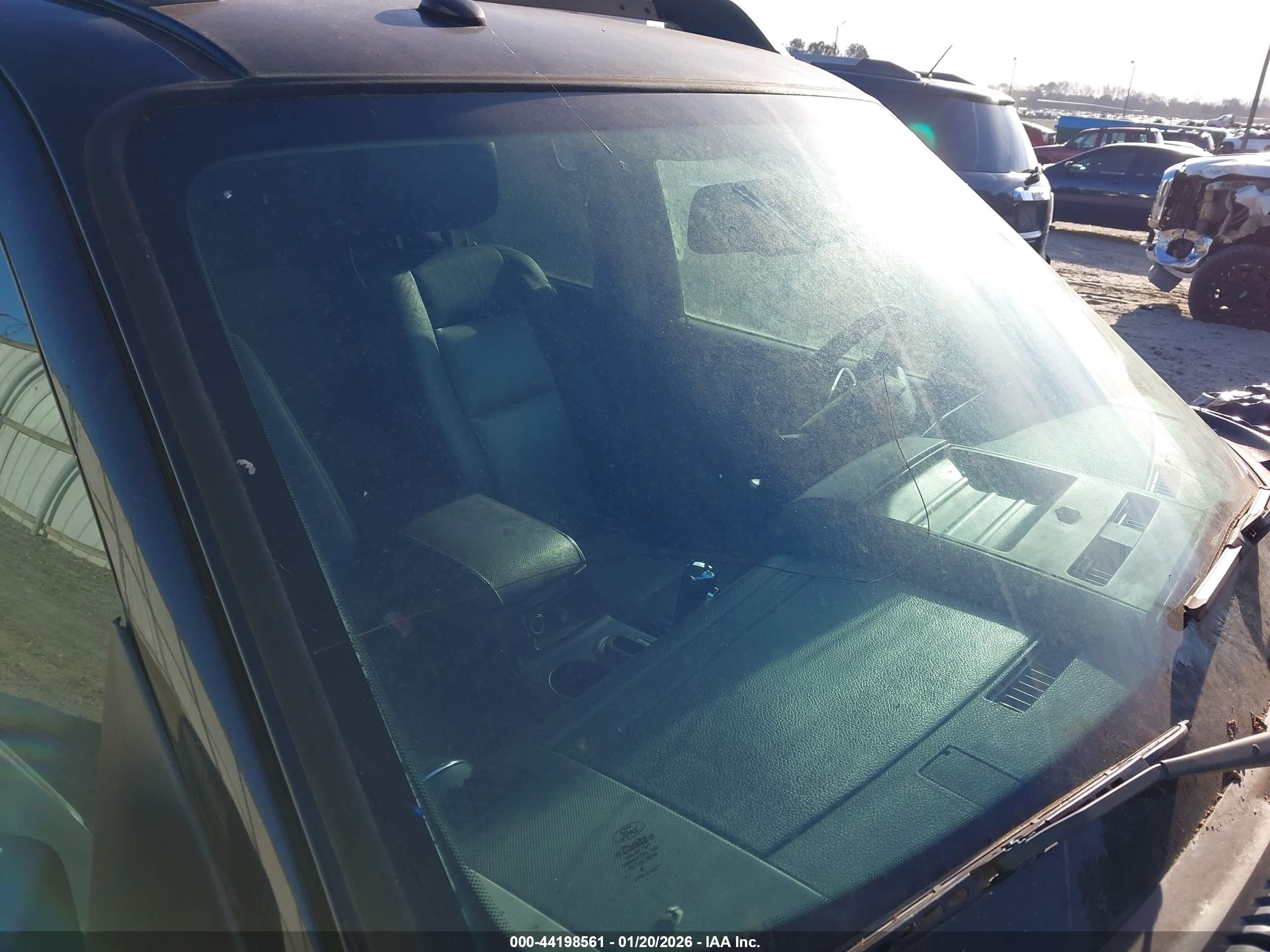 FORD EXPLORER image 6