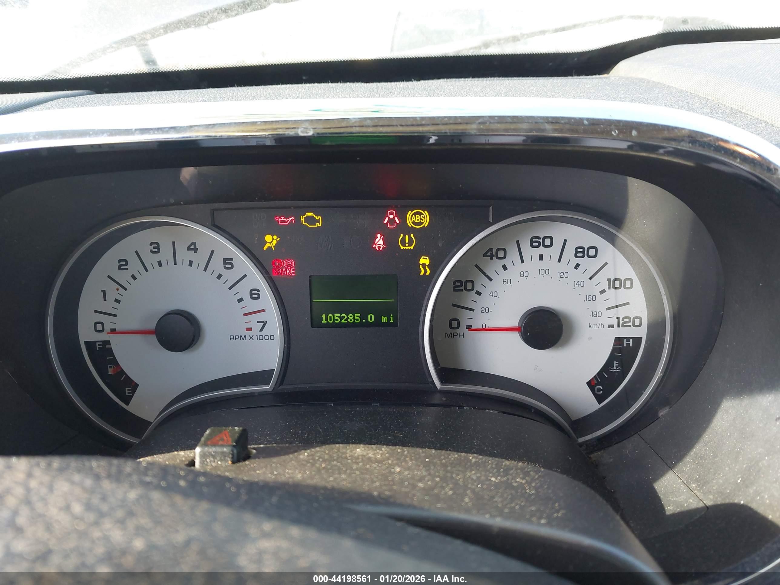 FORD EXPLORER image 7
