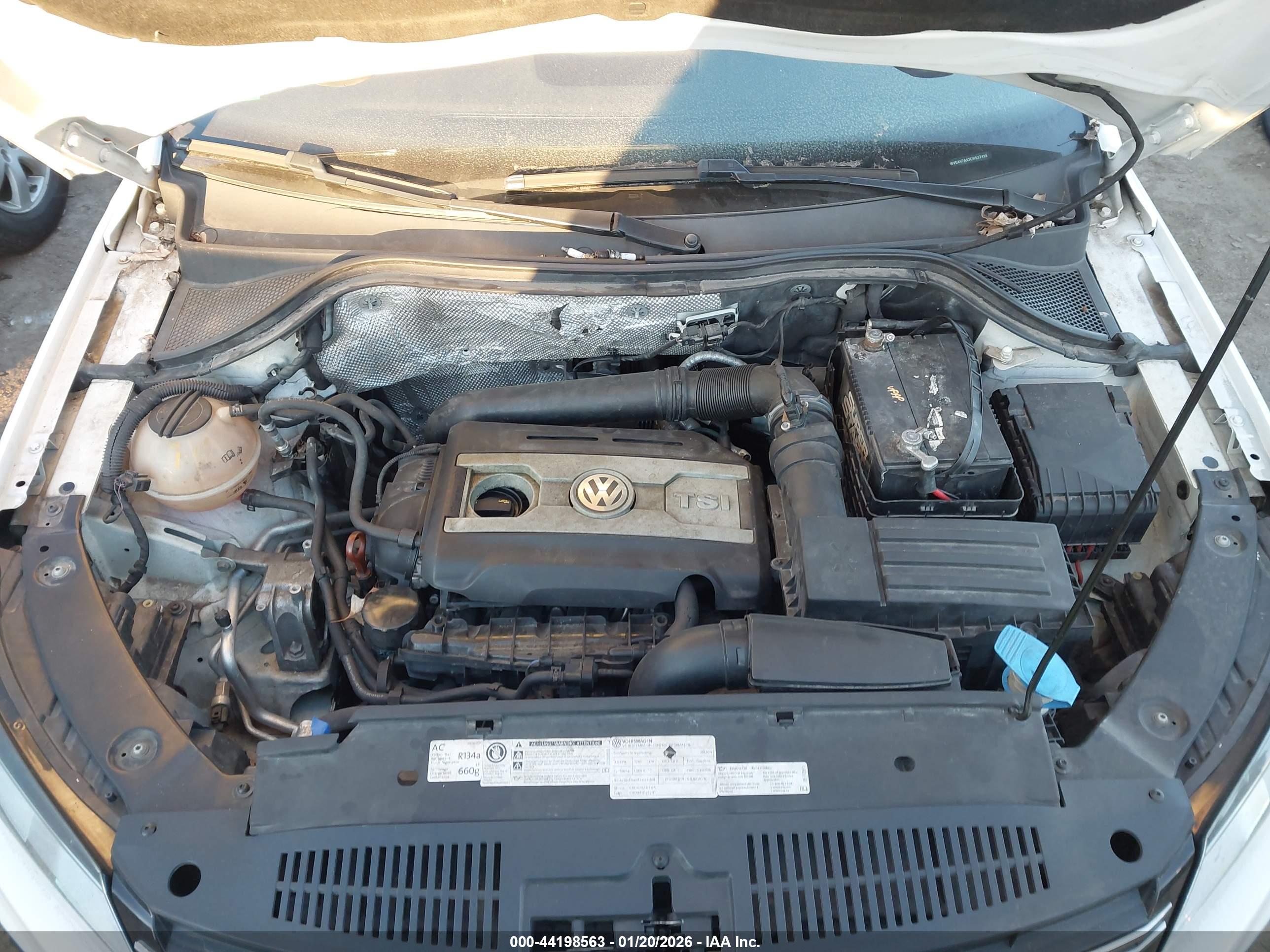 VOLKSWAGEN TIGUAN image 10