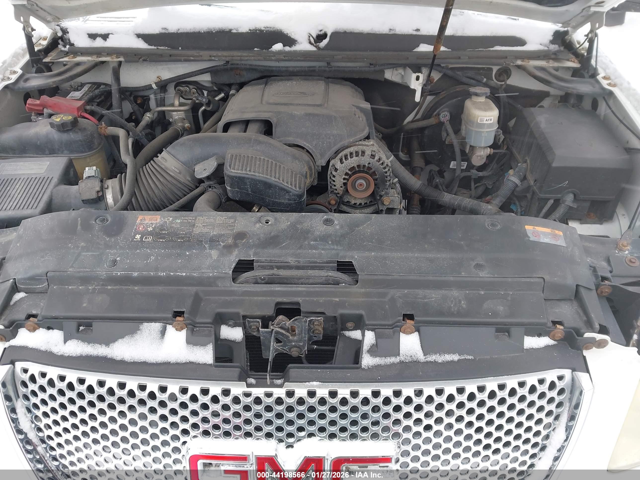 GMC YUKON image 10