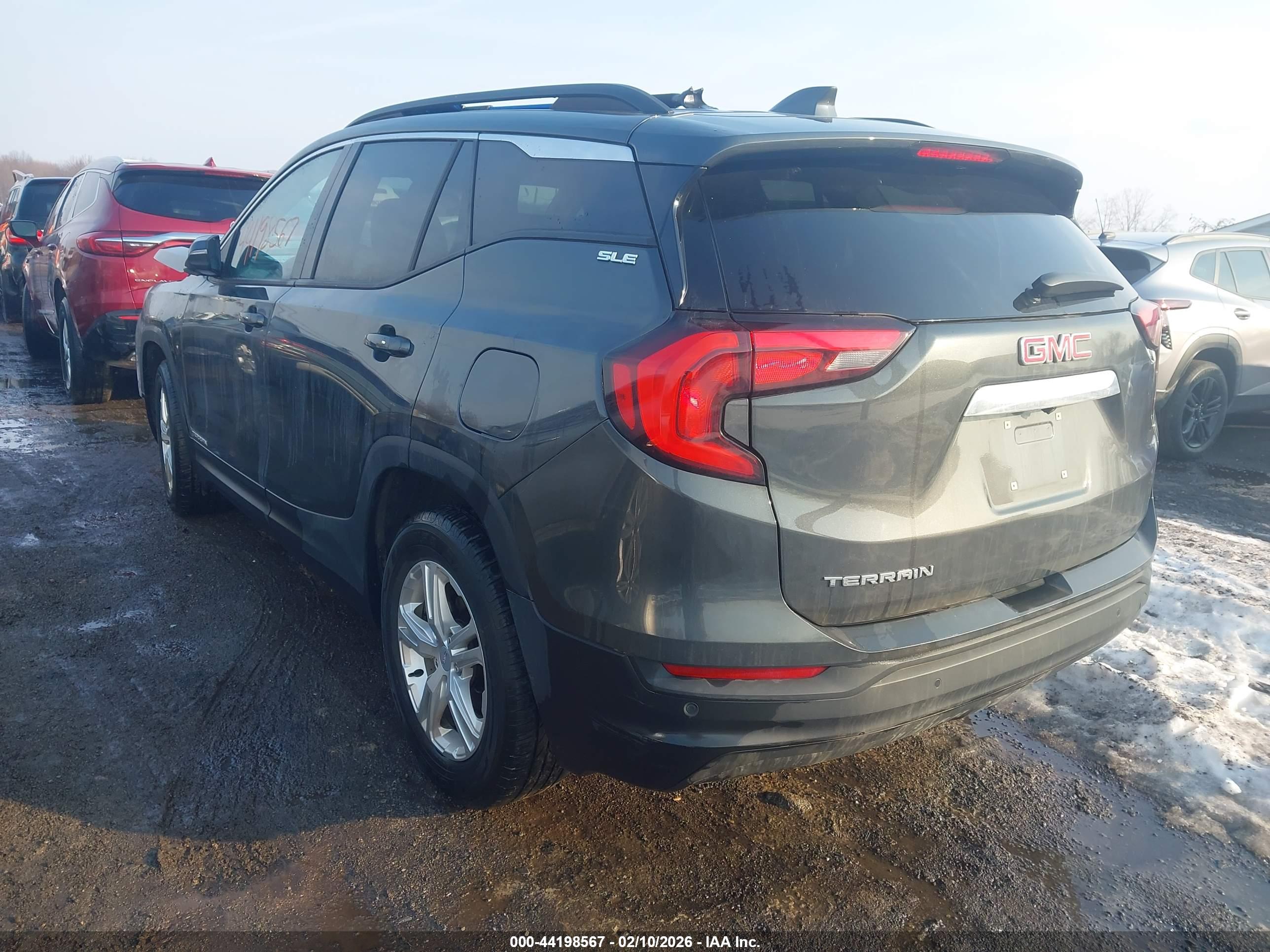 GMC TERRAIN image 3