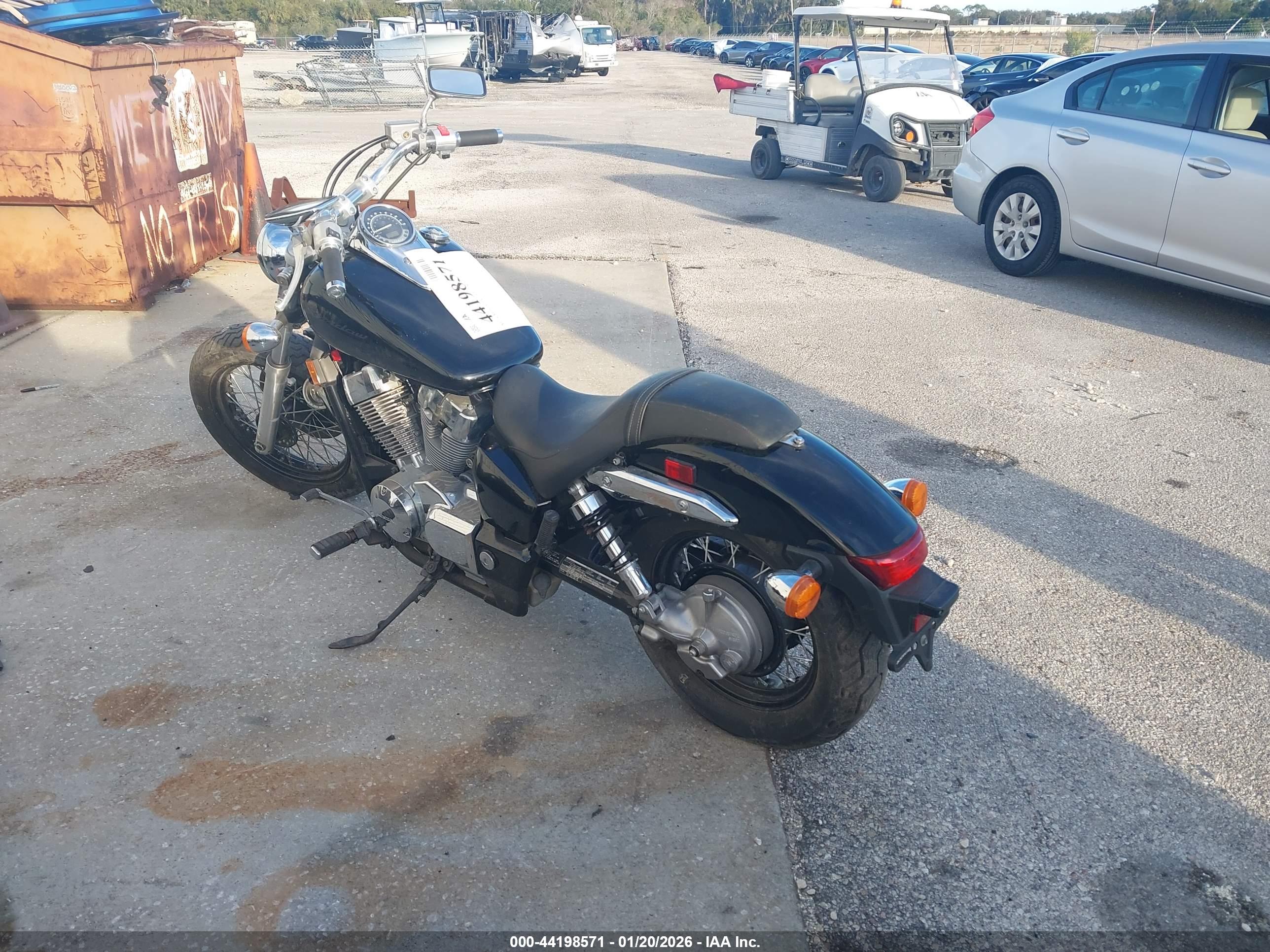 HONDA VT750 image 3